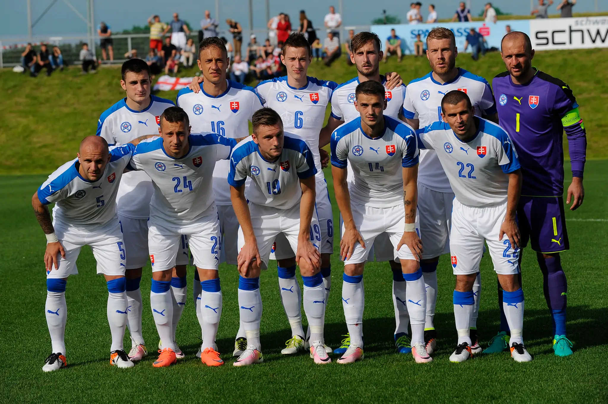 Futbalisti pred prípravným zápasom s Gruzínskom.