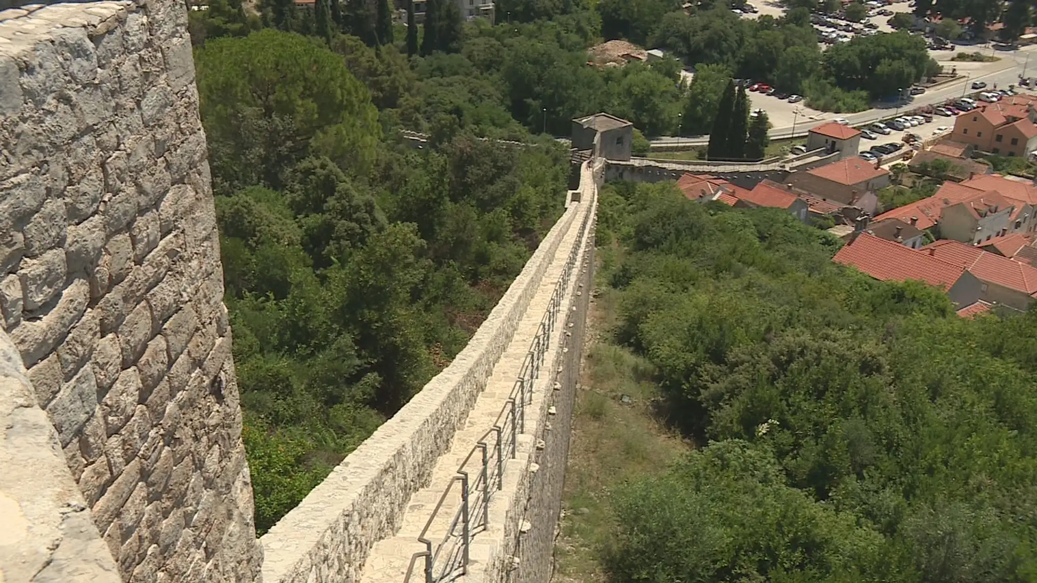 Obranný múr v meste Ston.
