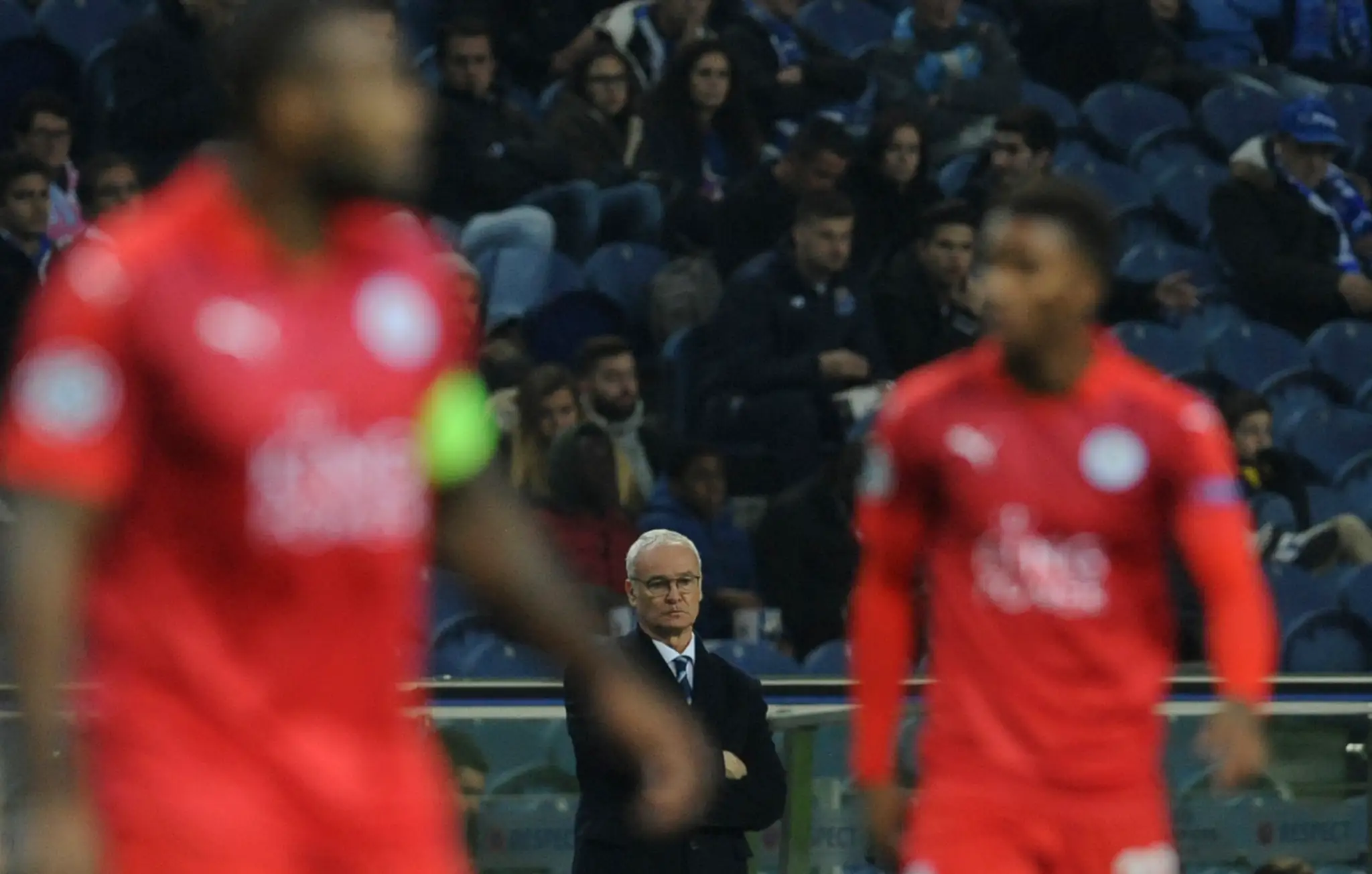 Kouč Leicestru Claudio Ranieri počas duelu LM na pôde FC Porto.