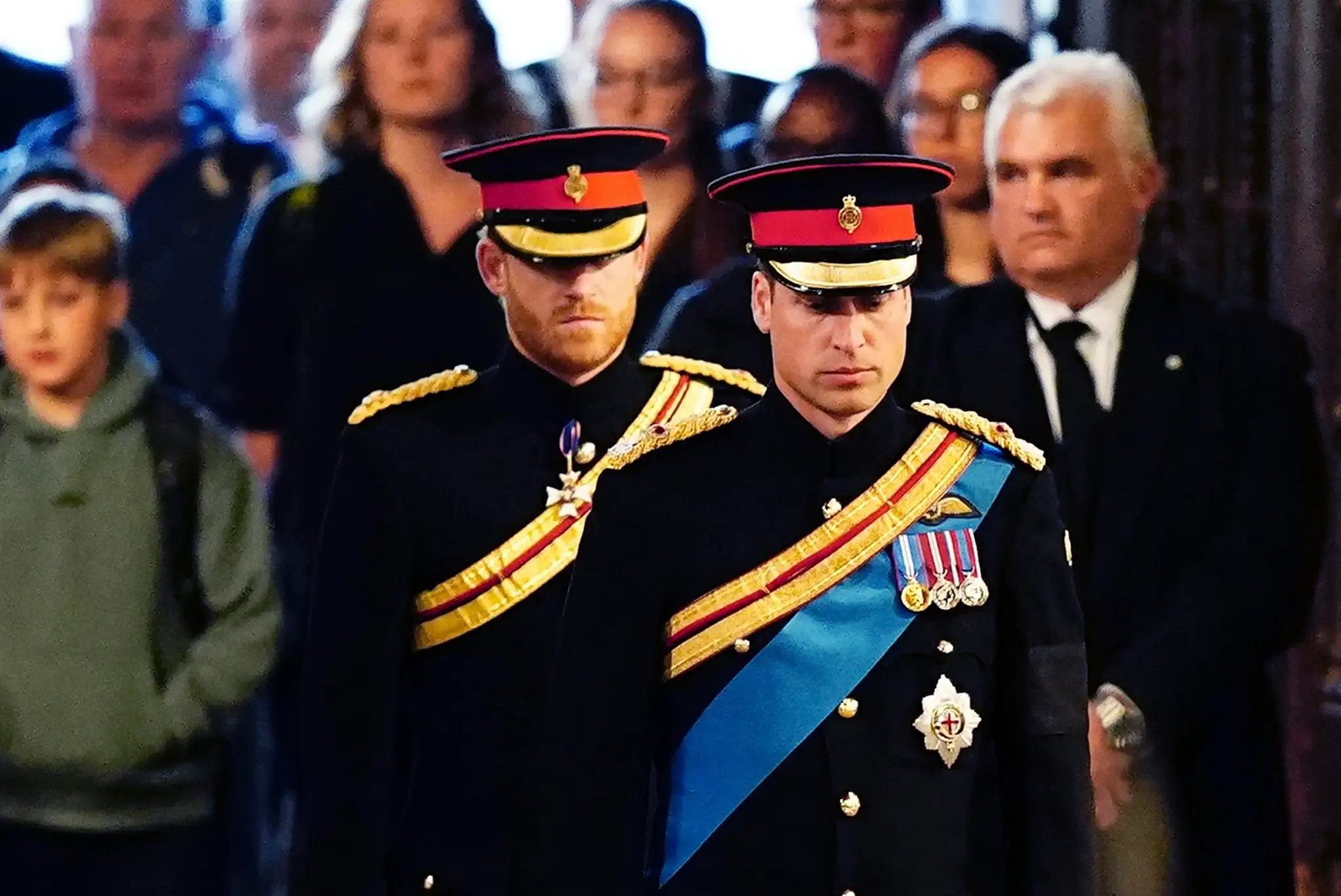 Princovia William a Harry, synovia kráľa Karola III.