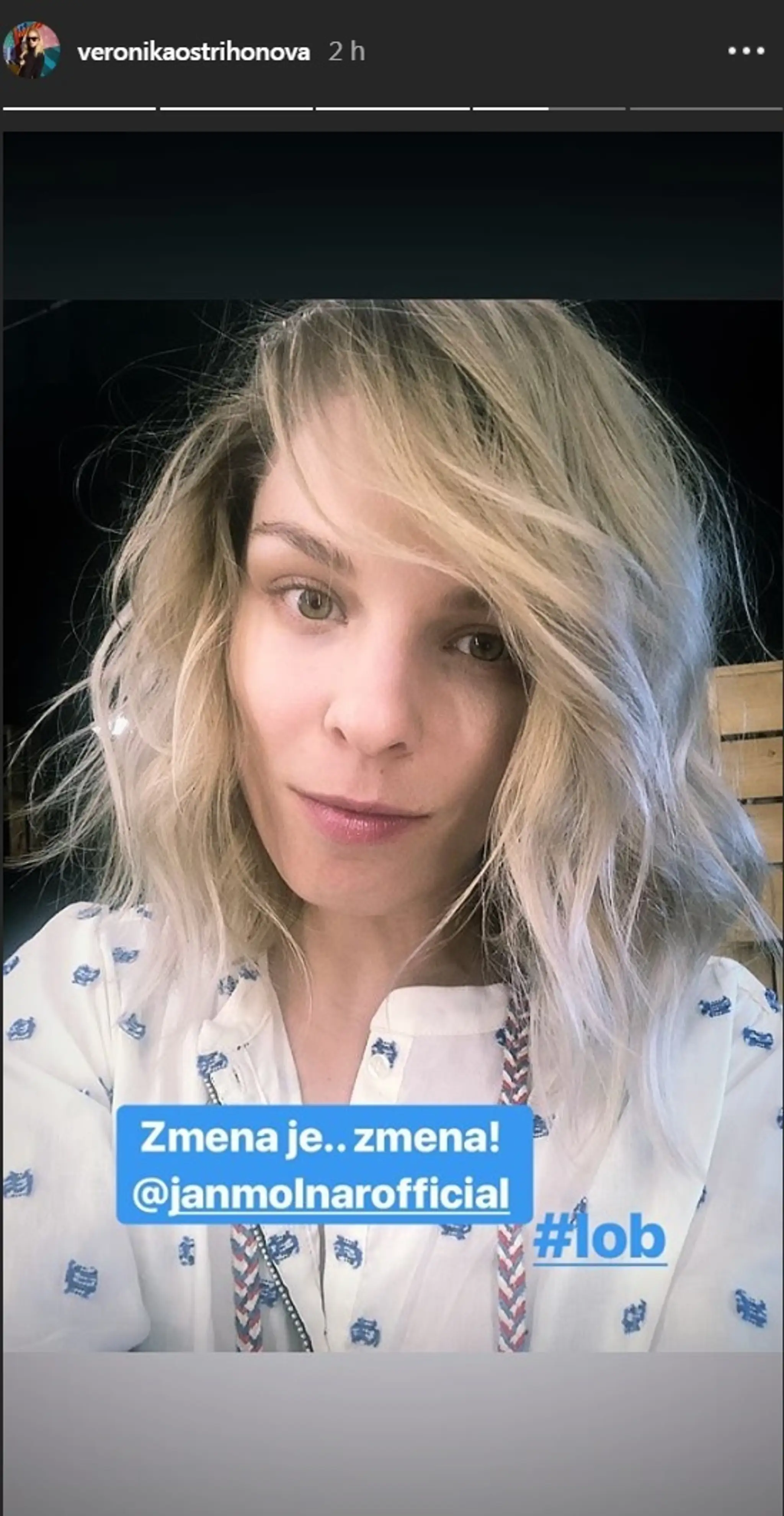 Veronika s novými vlasmi
