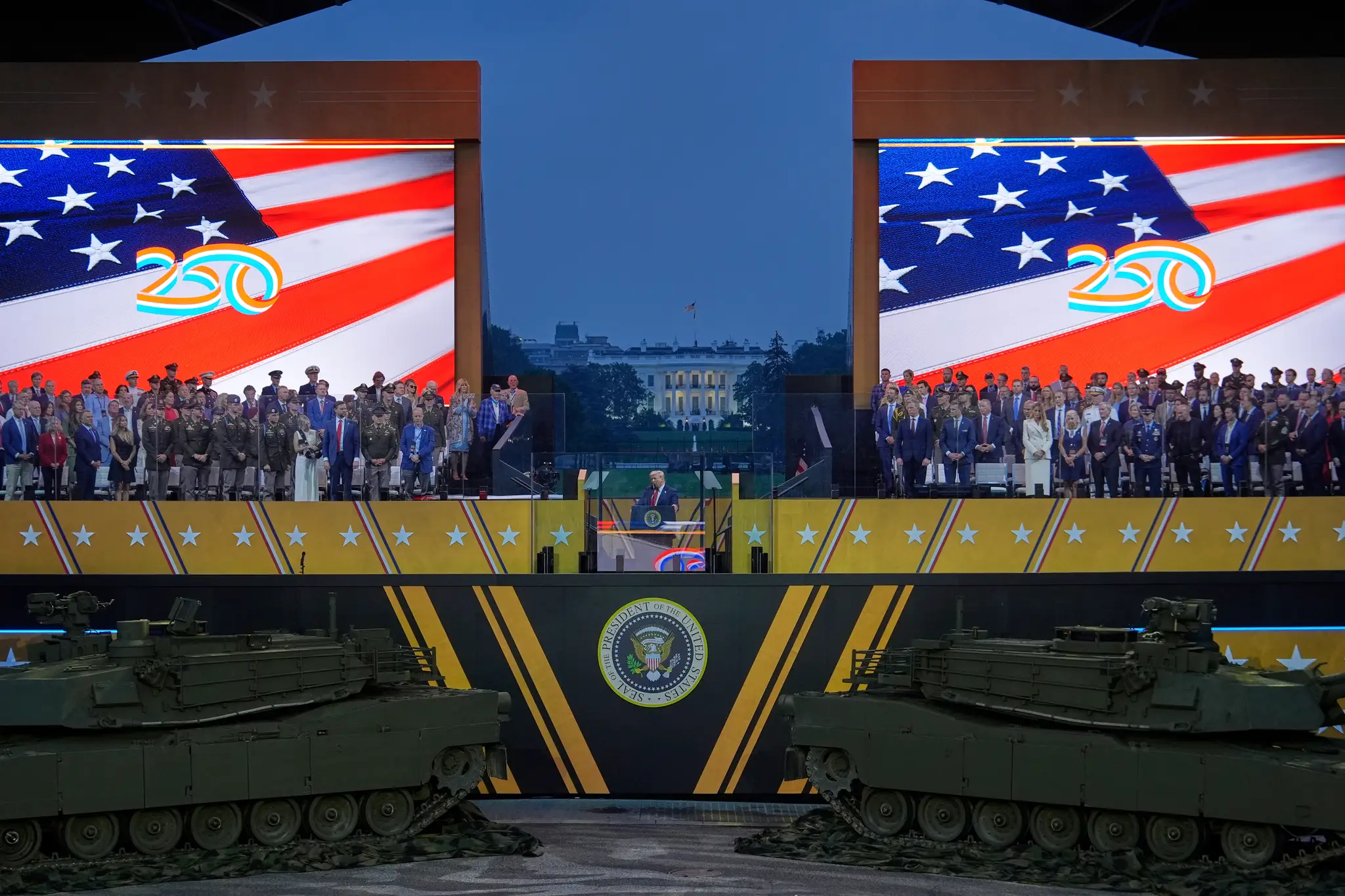 Trump_Military_Parade452044