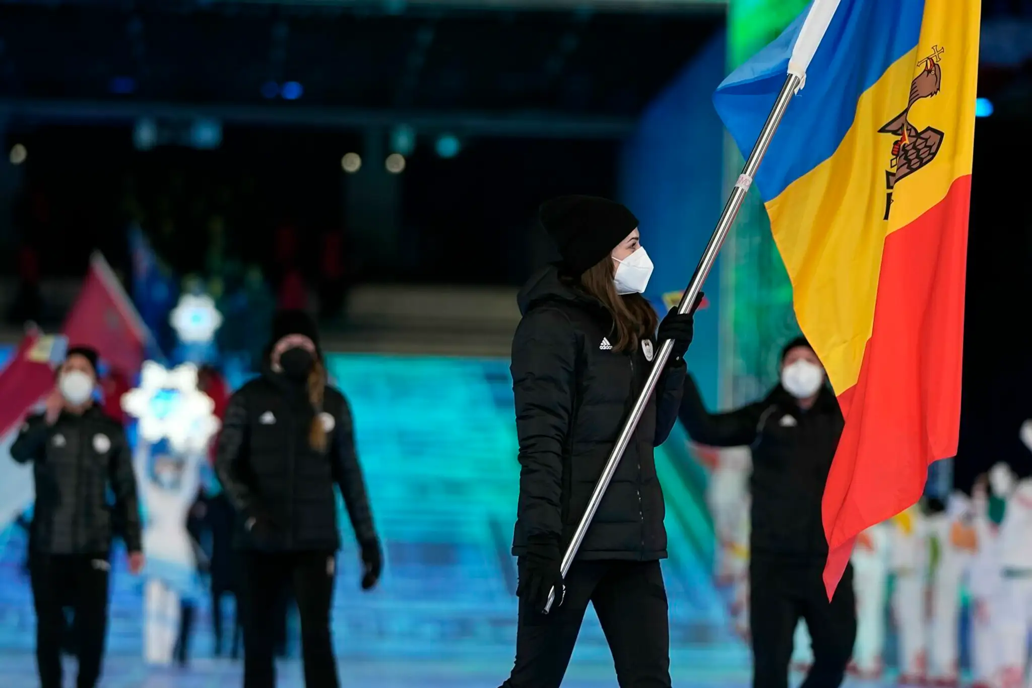 Moldavskí atléti na otváracom ceremoniáli ZOH 2022.