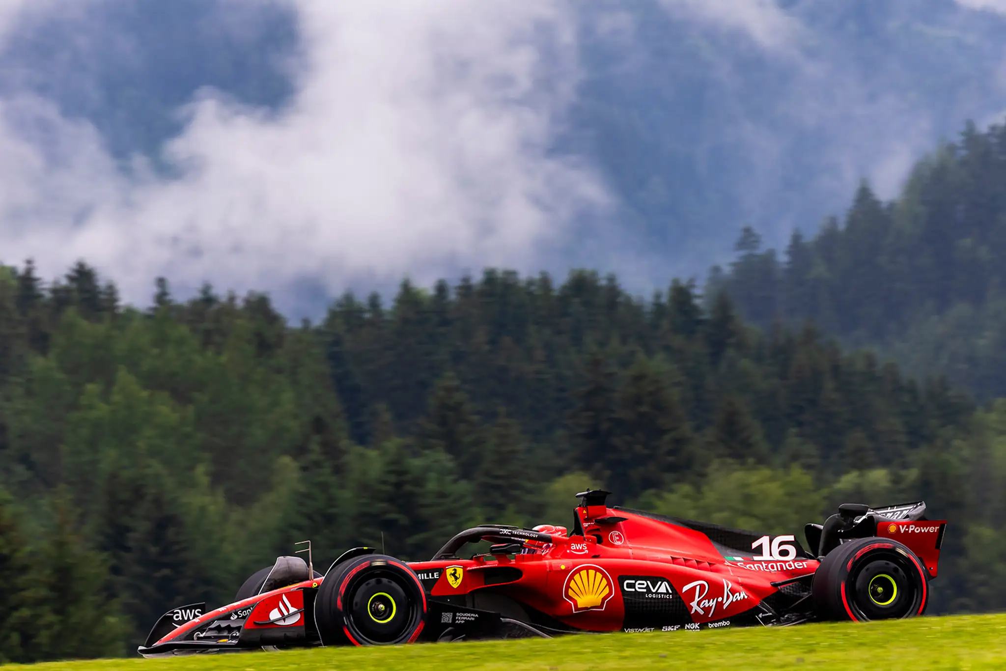 Charles Leclerc vo svojom monoposte.