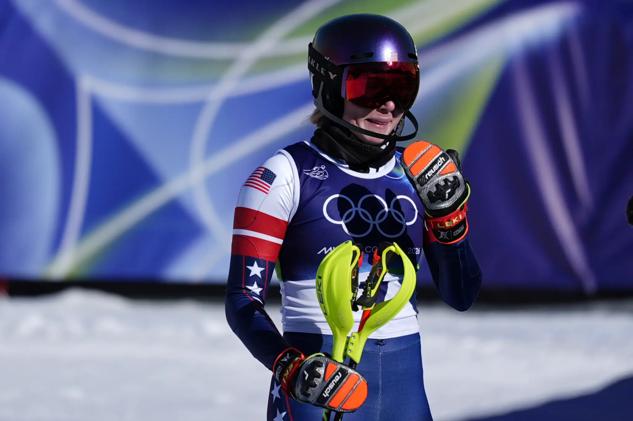 Americká lyžiarka Mikaela Shiffrinová sa raduje zo zisku zlata v slalome.