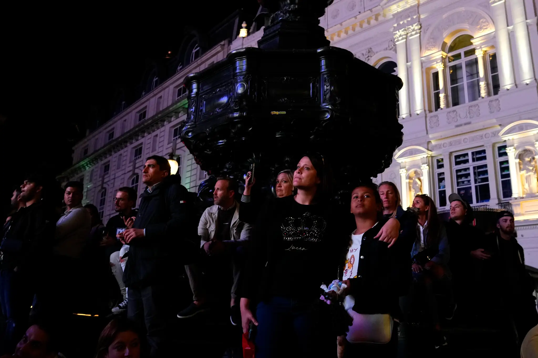 Minúta ticha za kráľovnú Alžbetu II.