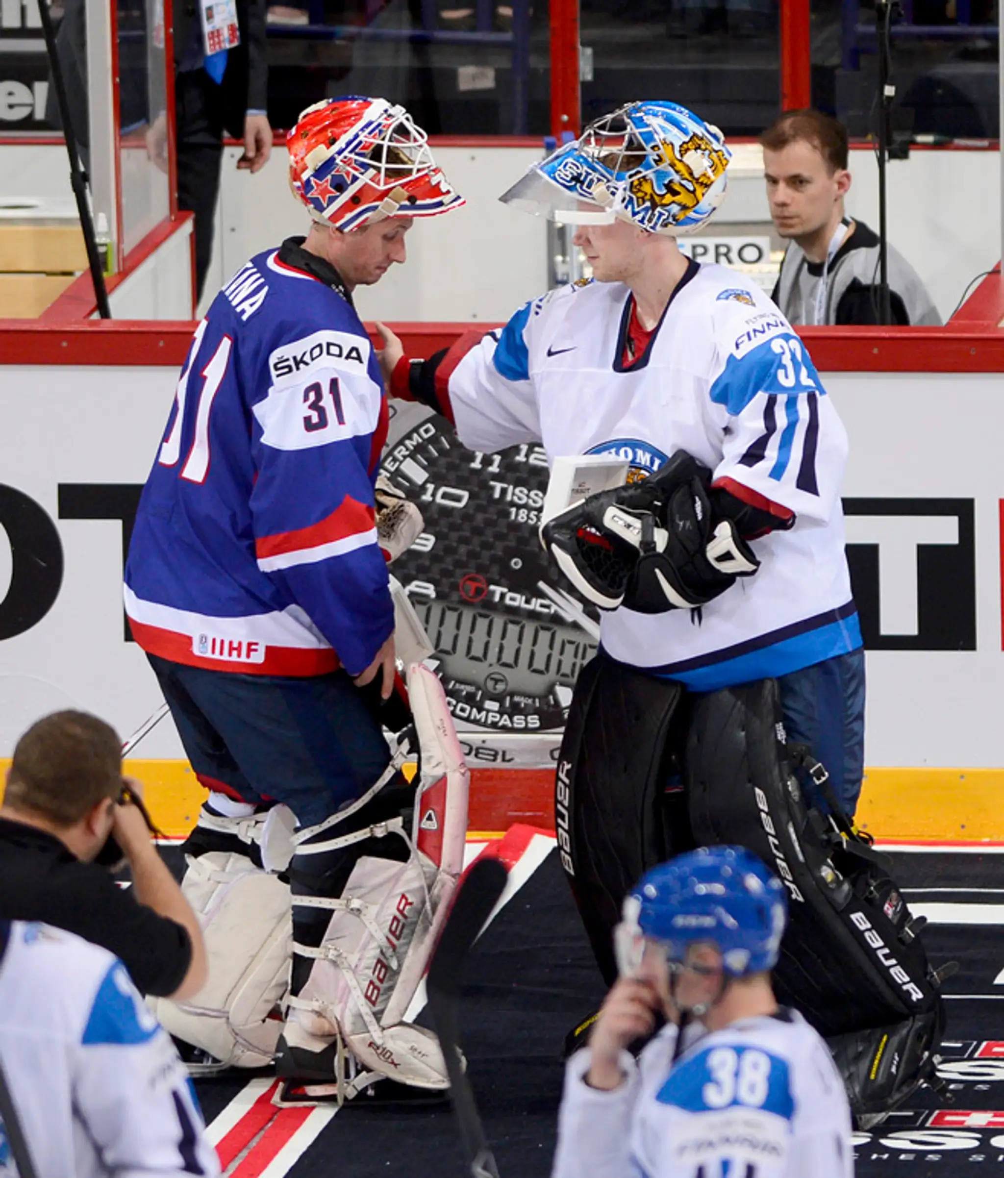 Rastislav Staňa a Antti Raanta (Fínsko),