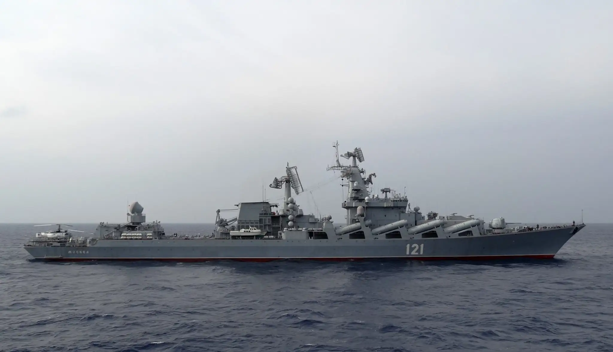 Ruský raketový krížnik Moskva na archívnej snímke z roku 2015.