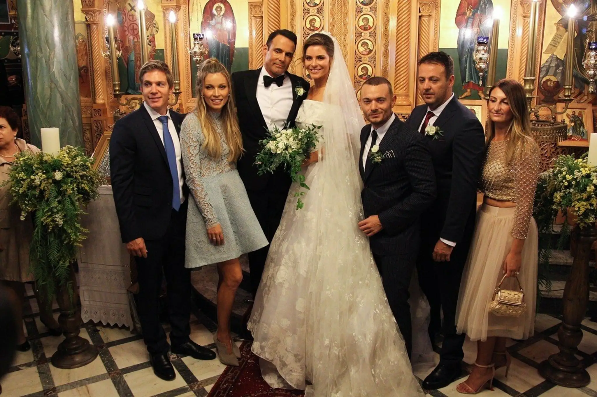 Maria Menounos sa vydala