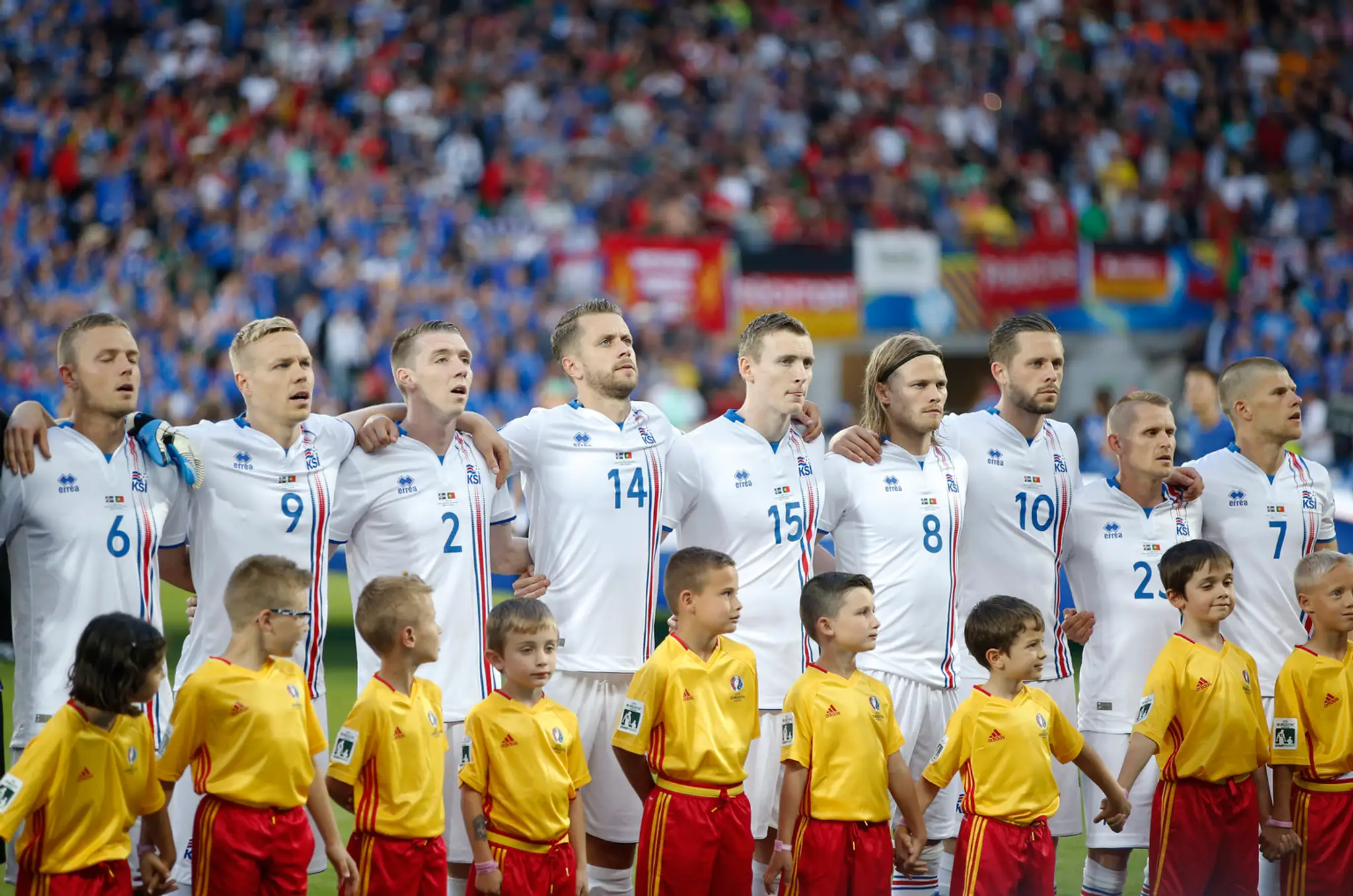 Reprezentácia Islandu pred prvým svojim duelom na ME vo Francúzsku proti Portugalsku.