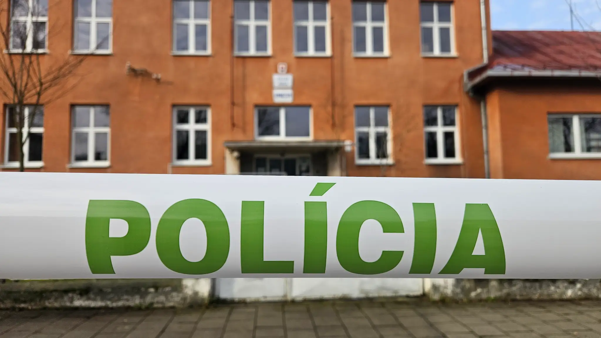 Polícia sa vracia na miesto tragédie.