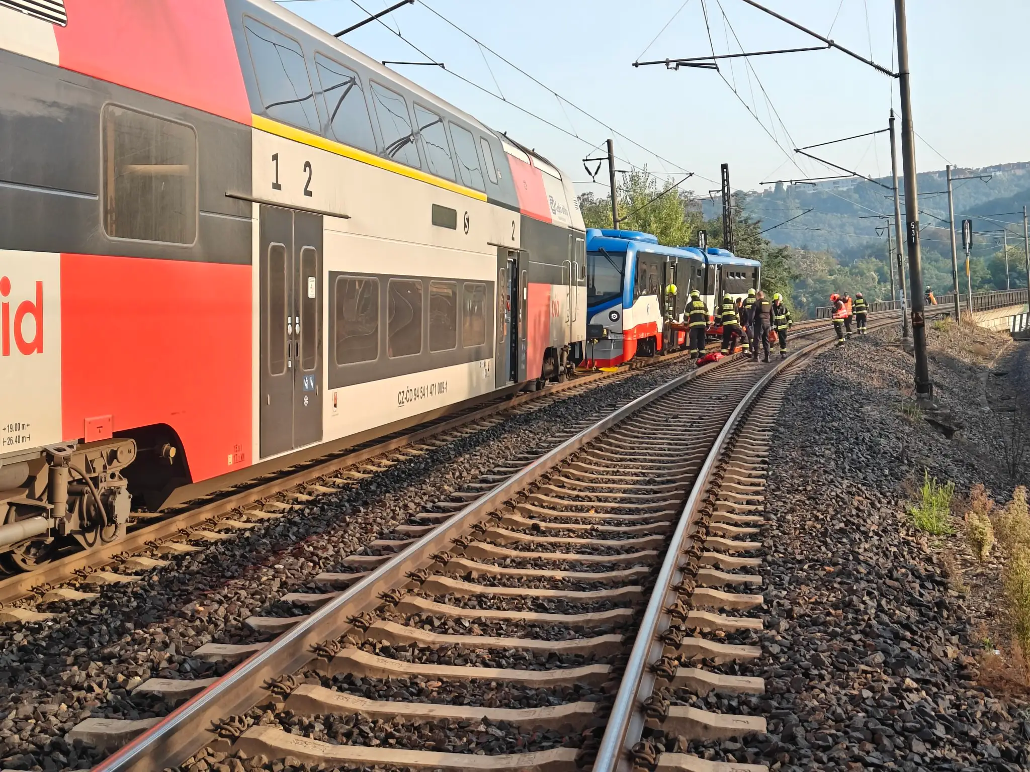 Zrážka vlakov v Prahe.