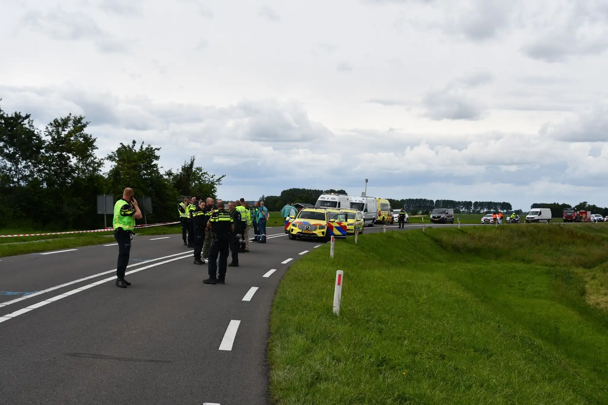 Nehoda v Holandsku, pri ktorej narazilo auto do skupiny žiakov