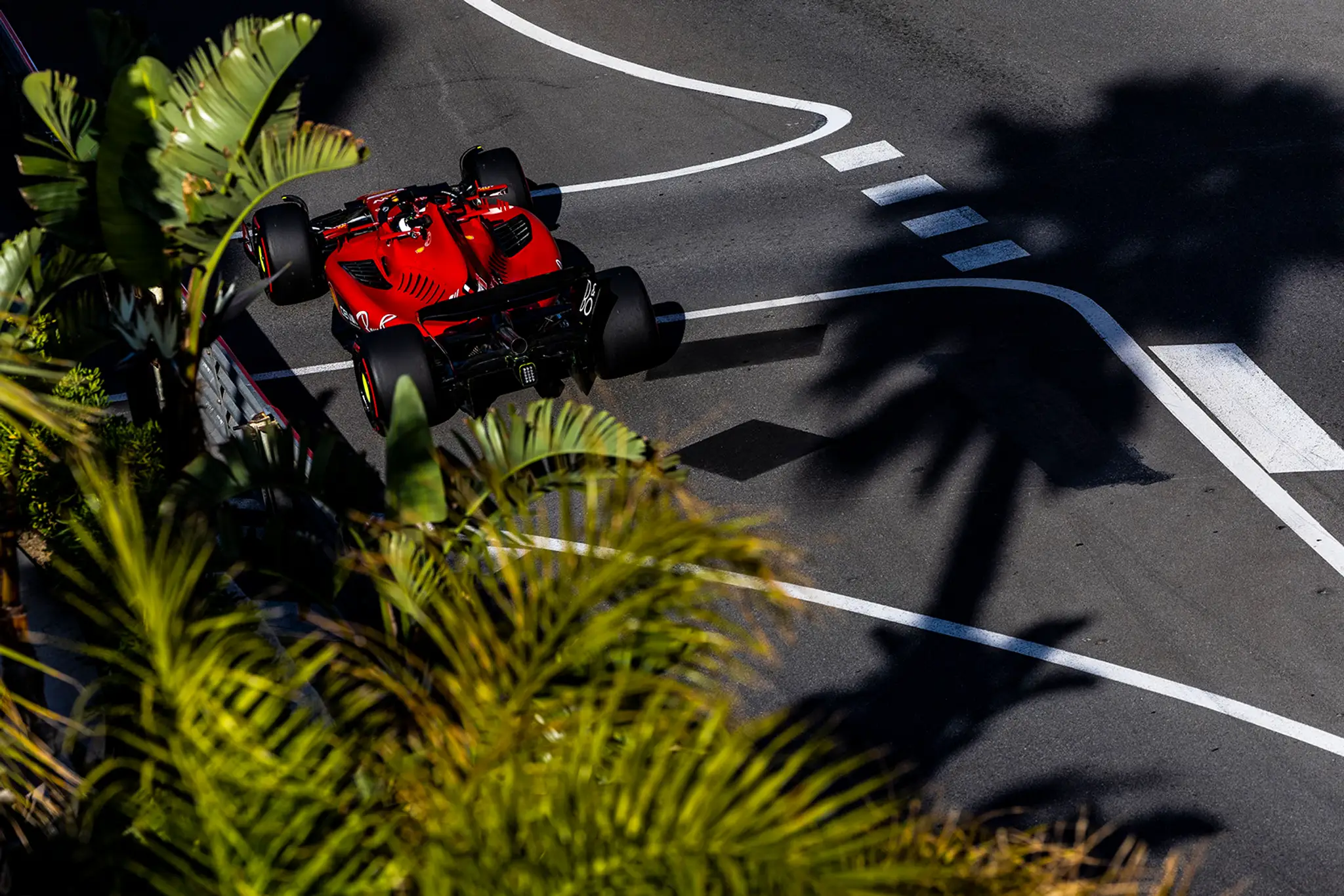 Charles Leclerc na domácej trati v Monaku