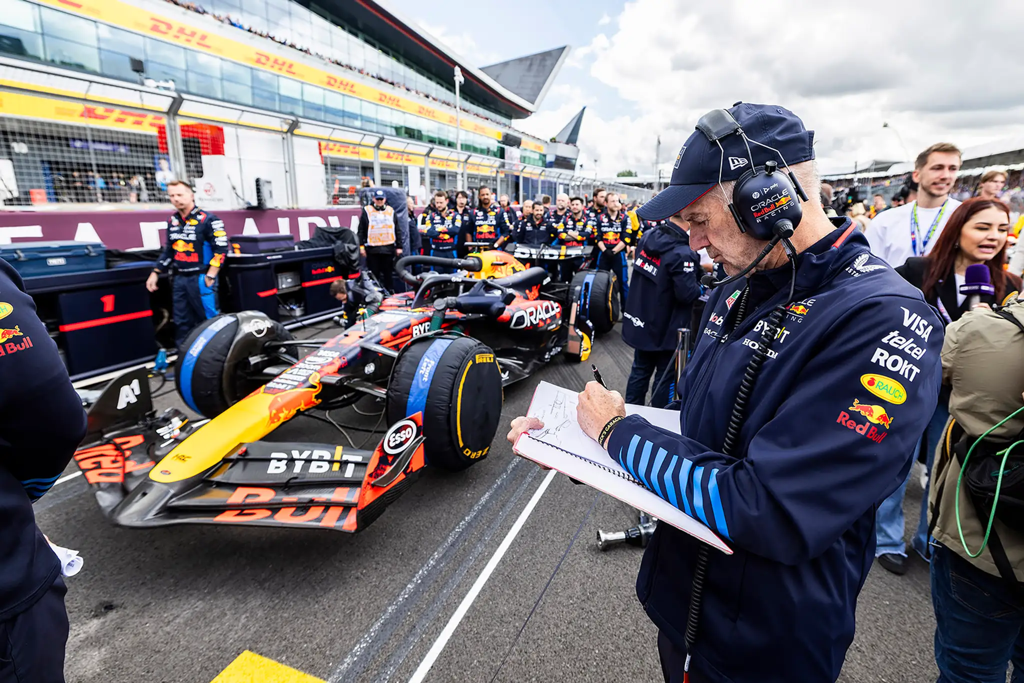 Inžinier Red Bullu Adrian Newey.
