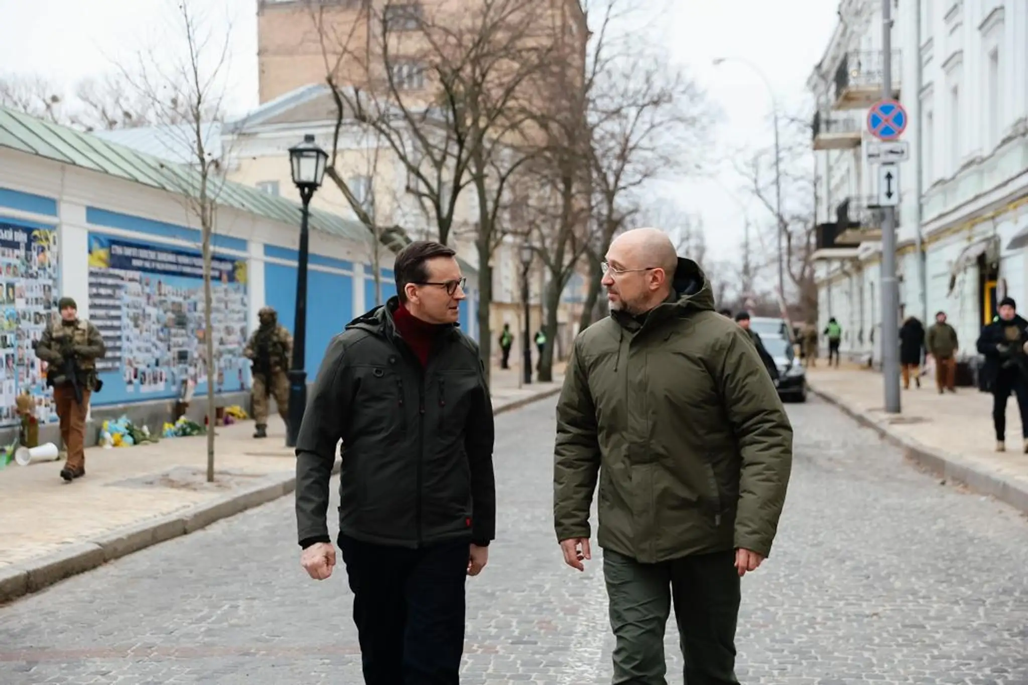 Mateusz Morawiecki v Kyjeve.