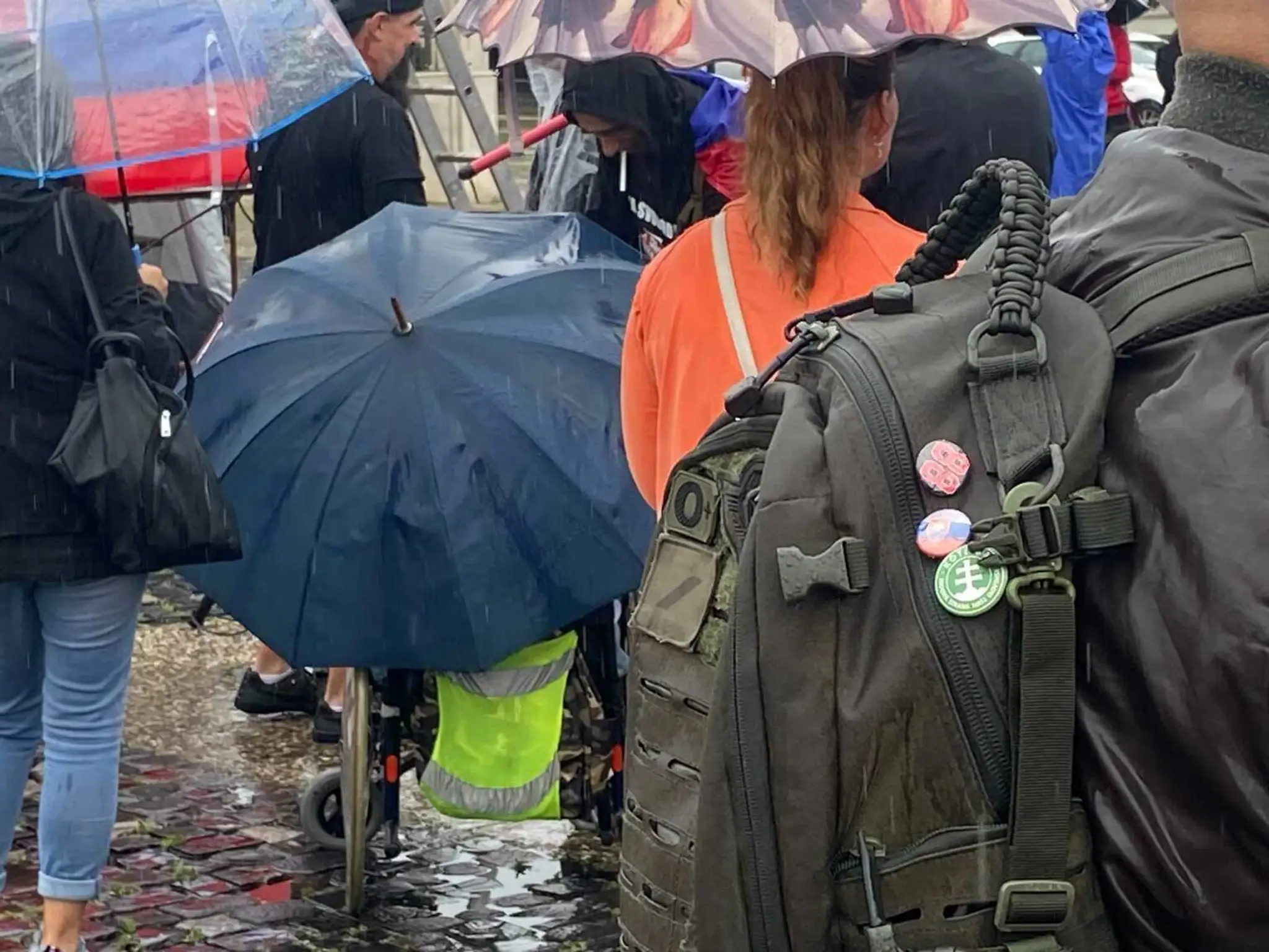 Protest pred Prezidentským palácom.