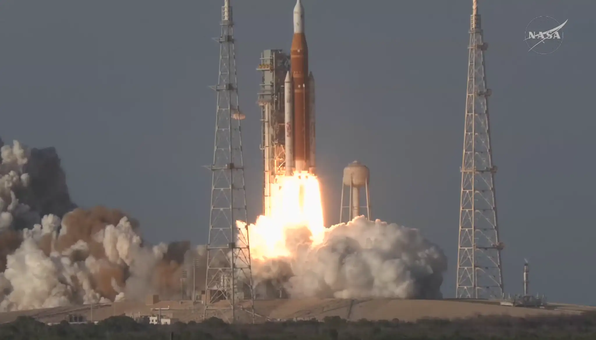 Štart rakety SLS.