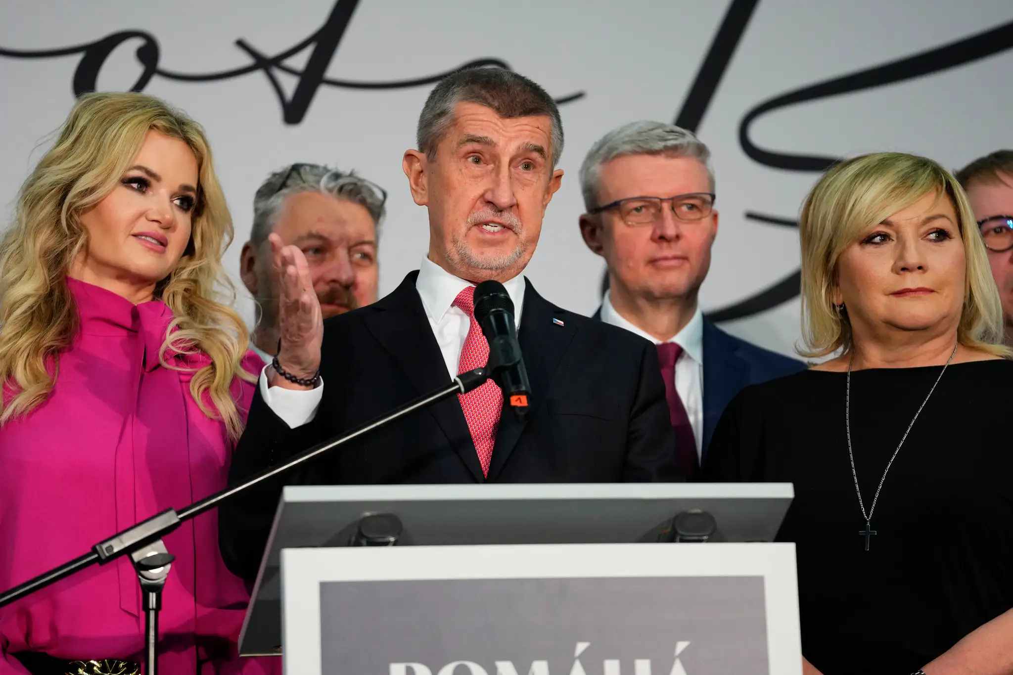Andrej Babiš postúpil do druhého kola českých prezidentských volieb.