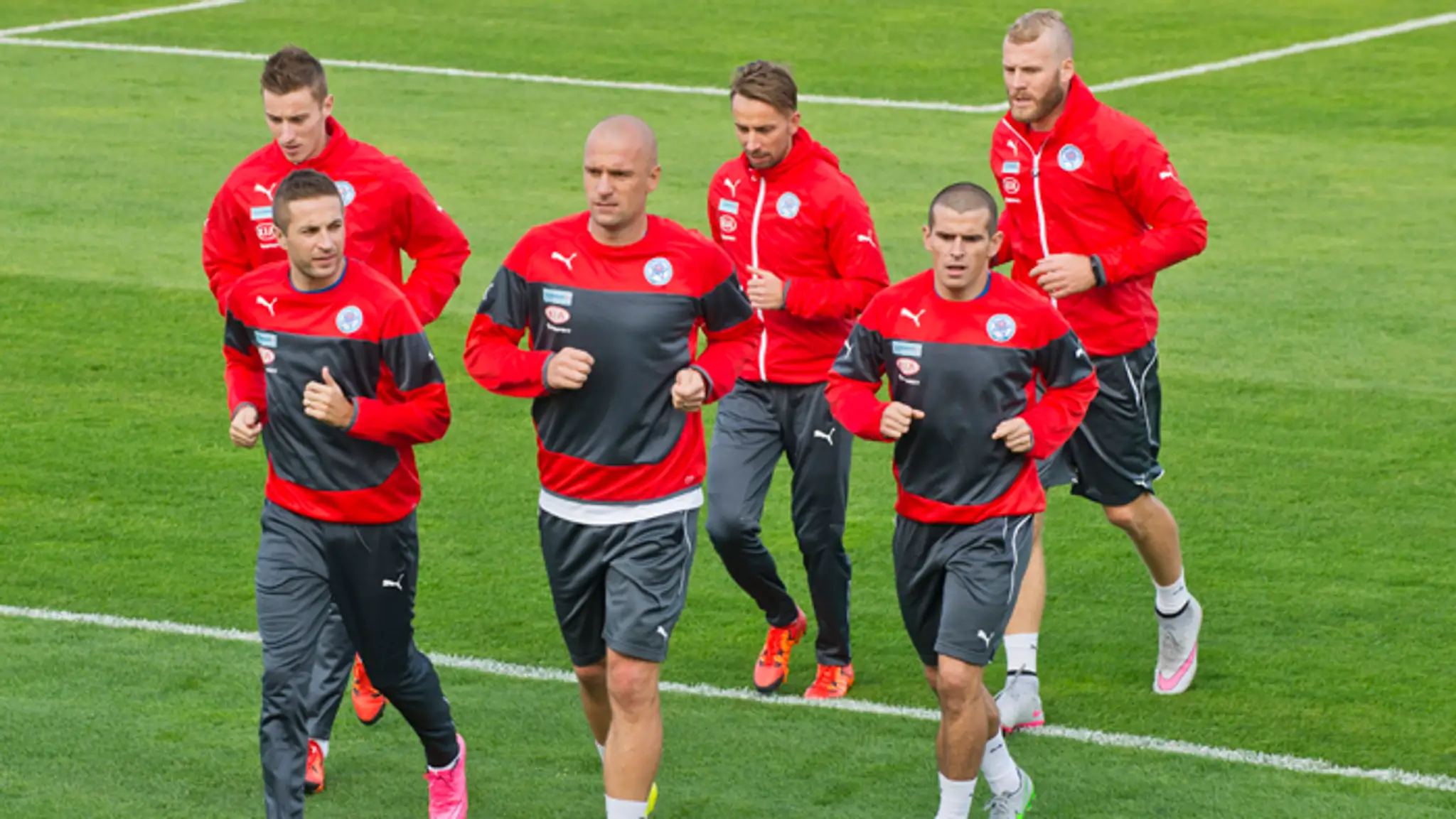 Zľava reprezenanti Ján Greguš, Stanislav Šesták, Martin Jakubko, Dušan Švento, Viktor Pečovský a Adam Nemec.