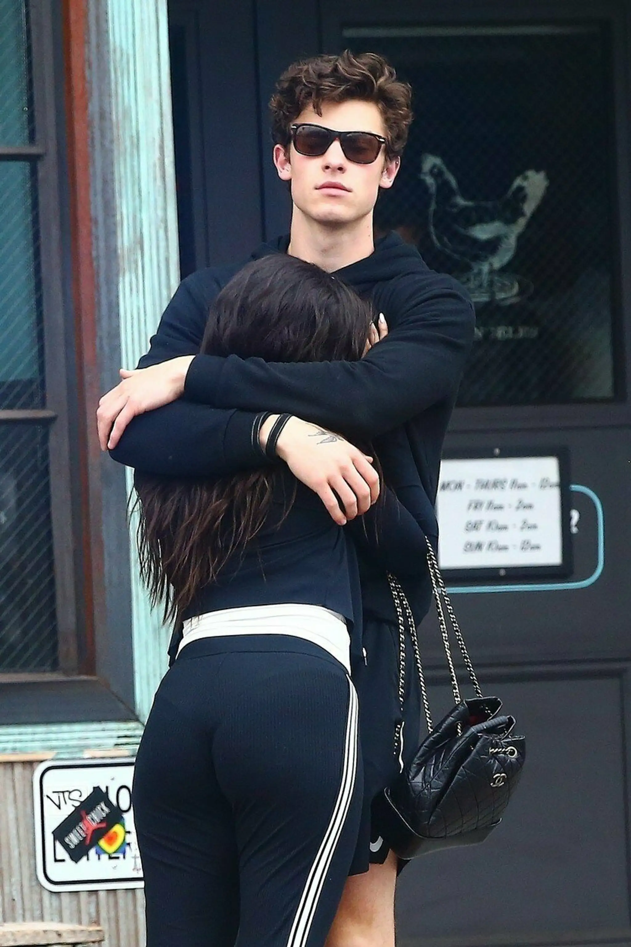 Shawn Mendes a Camilla Cabello v uliciach Los Angeles