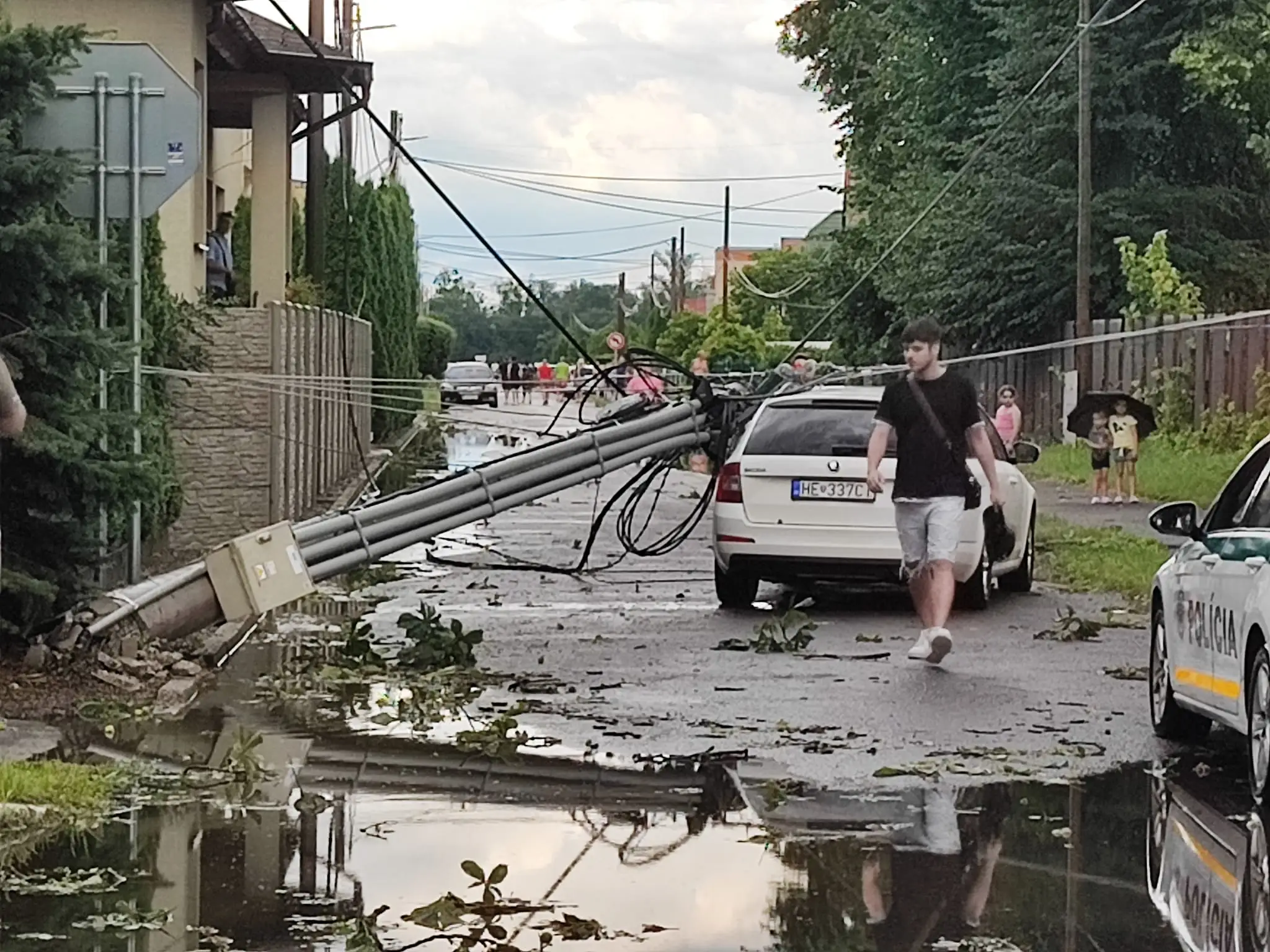 Strážske, následky búrky.