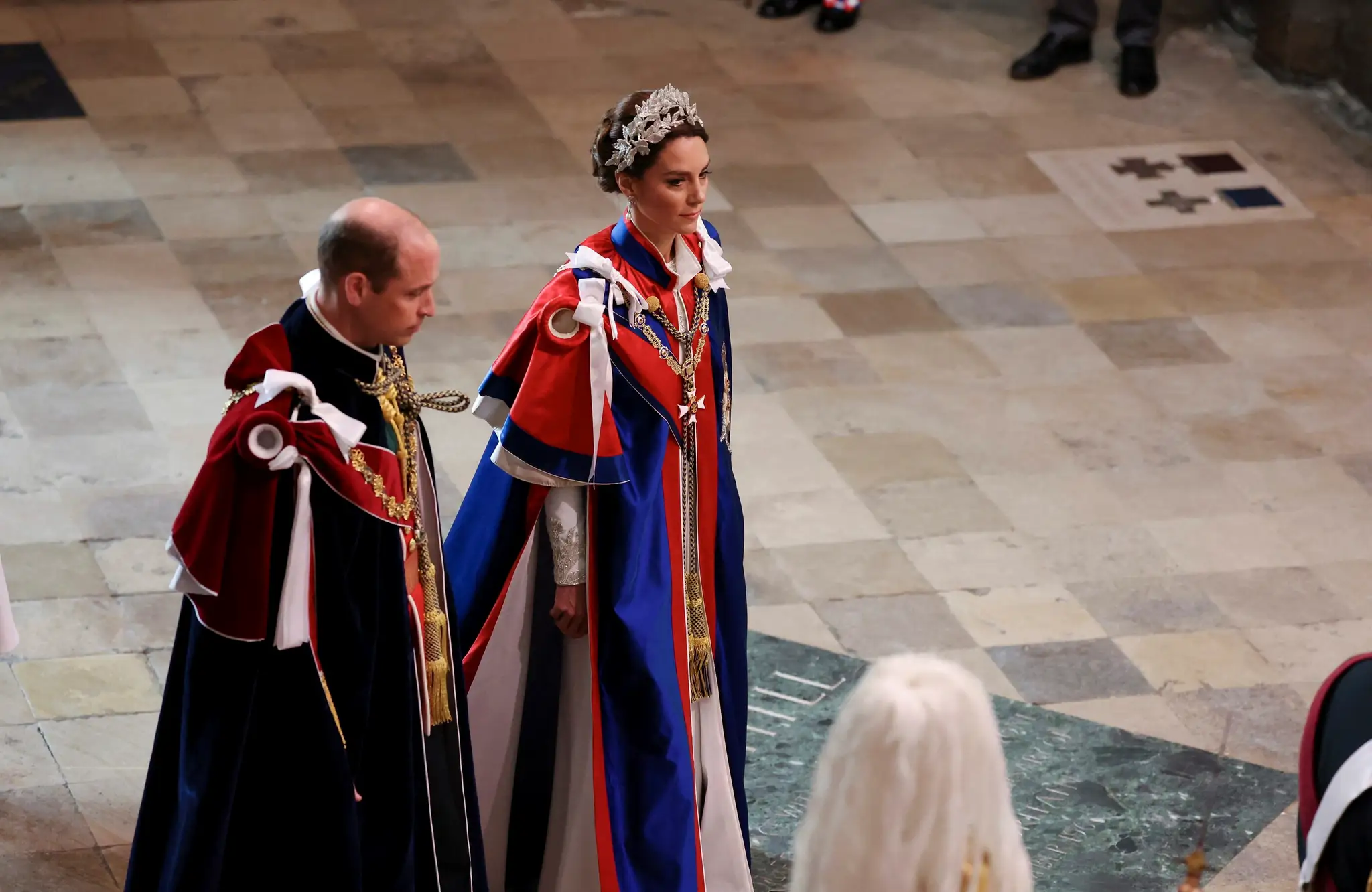 Britský princ William a Kate, princezná z Walesu, prichádzajú na korunováciu kráľa Karola III. vo Westminsterskom opátstve