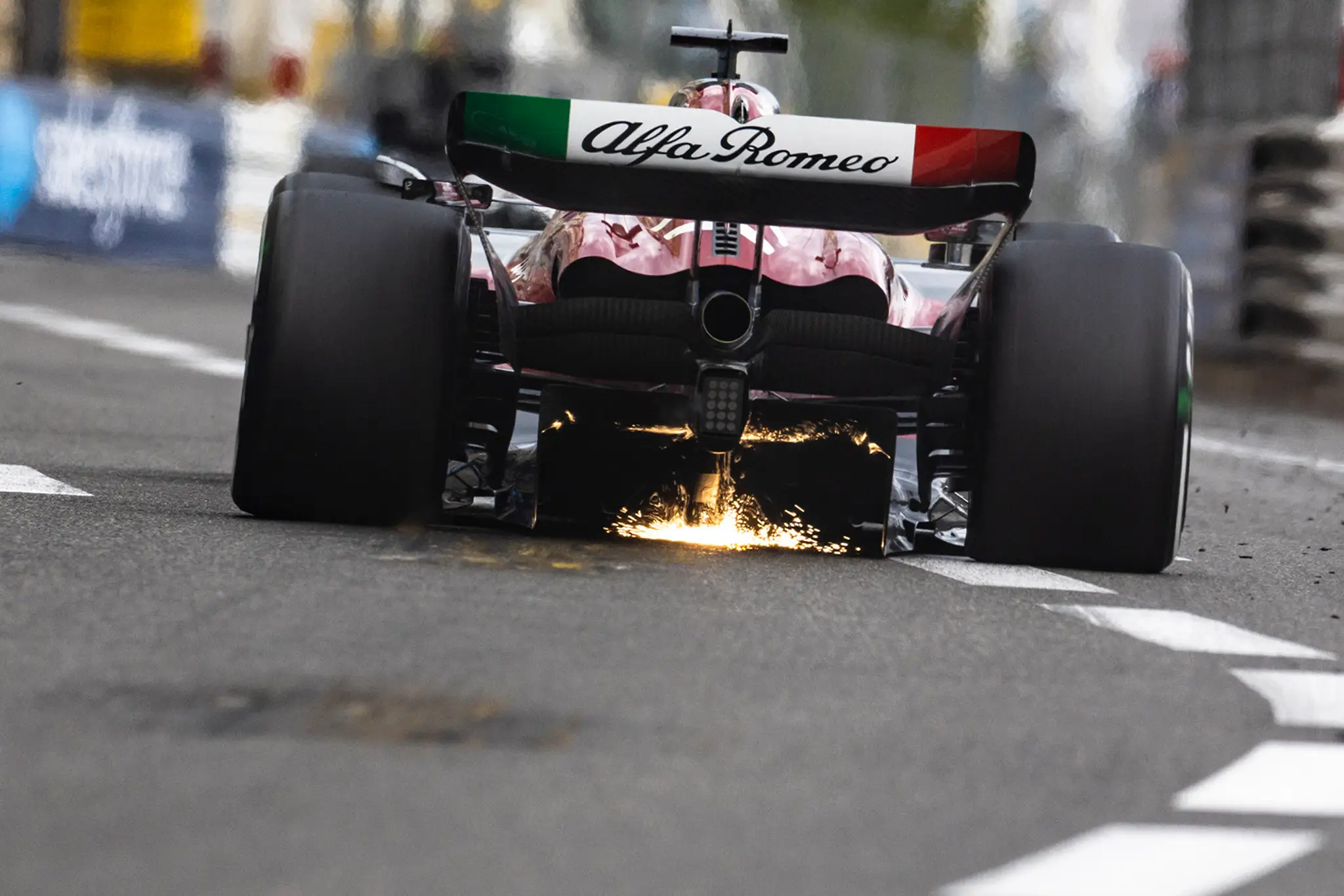 Zadná čast monopostu Valtteriho Bottasa