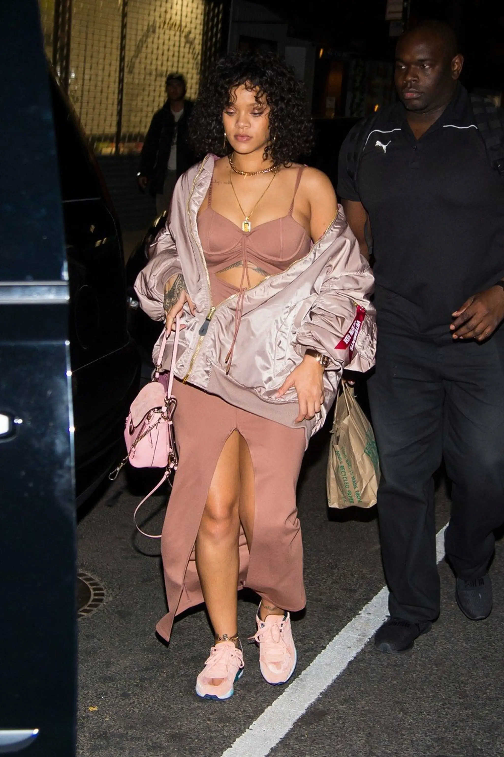 Rihanna je čoraz väčšia a väčšia