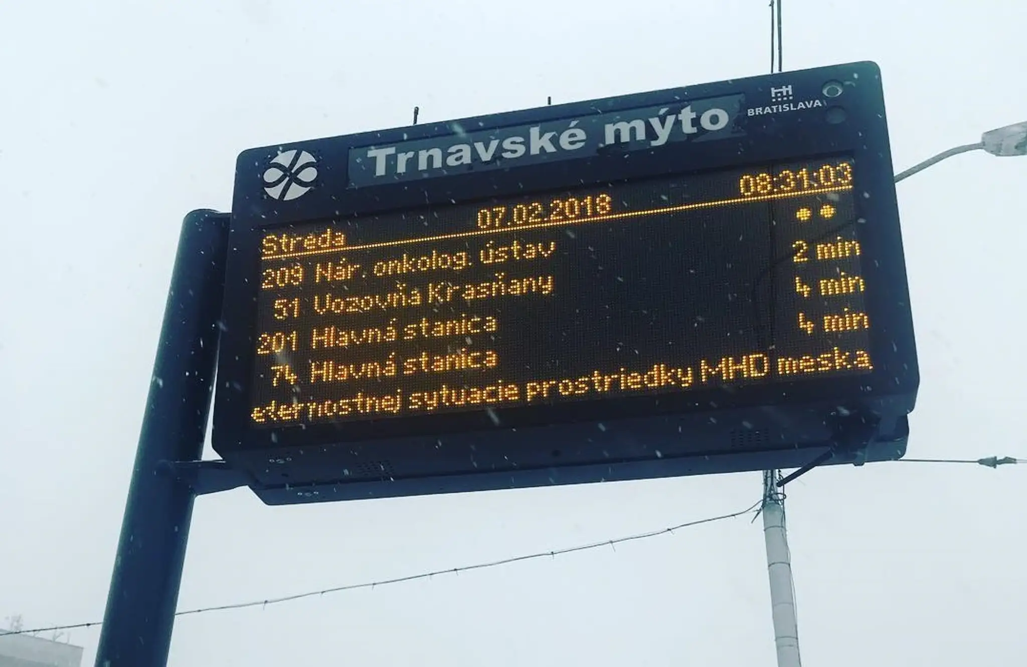 Severokórejský líder Kim Čong-un s mladšiou sestrou Kim Jo-džong.