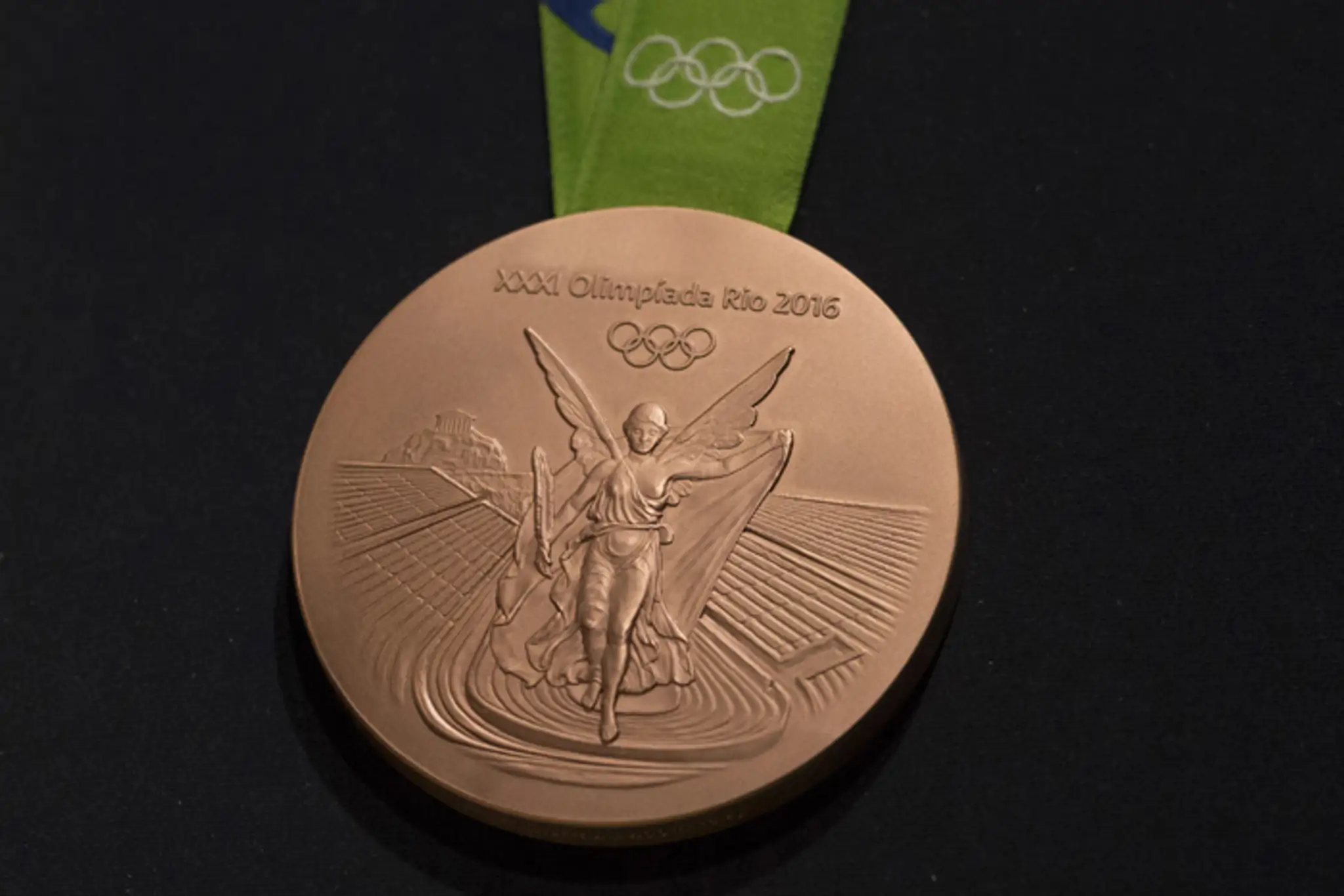 Rub bronzovej olympijskej medaily pre hry Rio de Janeiro.
