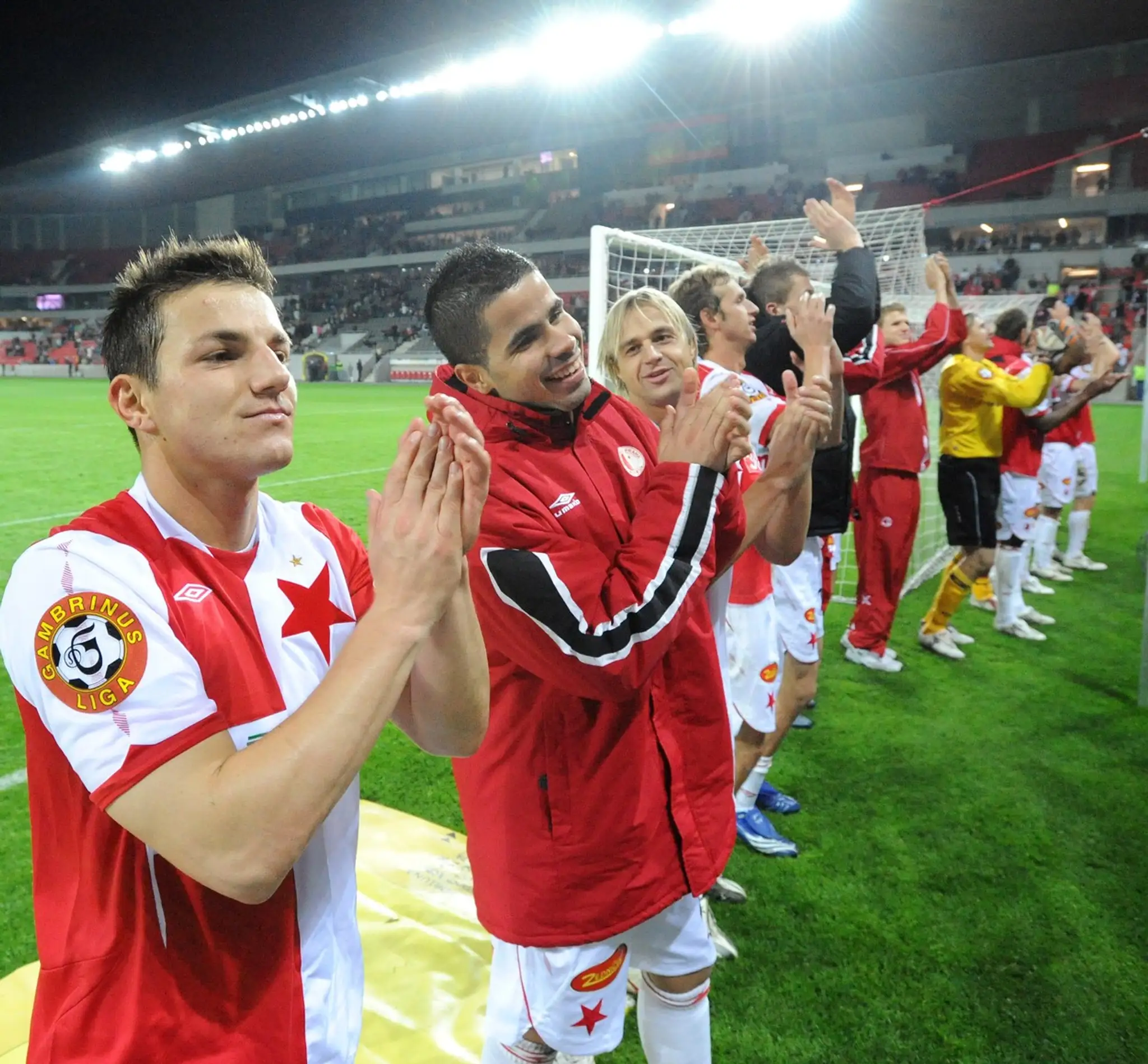Milan Ivana (vľavo) po víťaznom zápase za Slaviu.