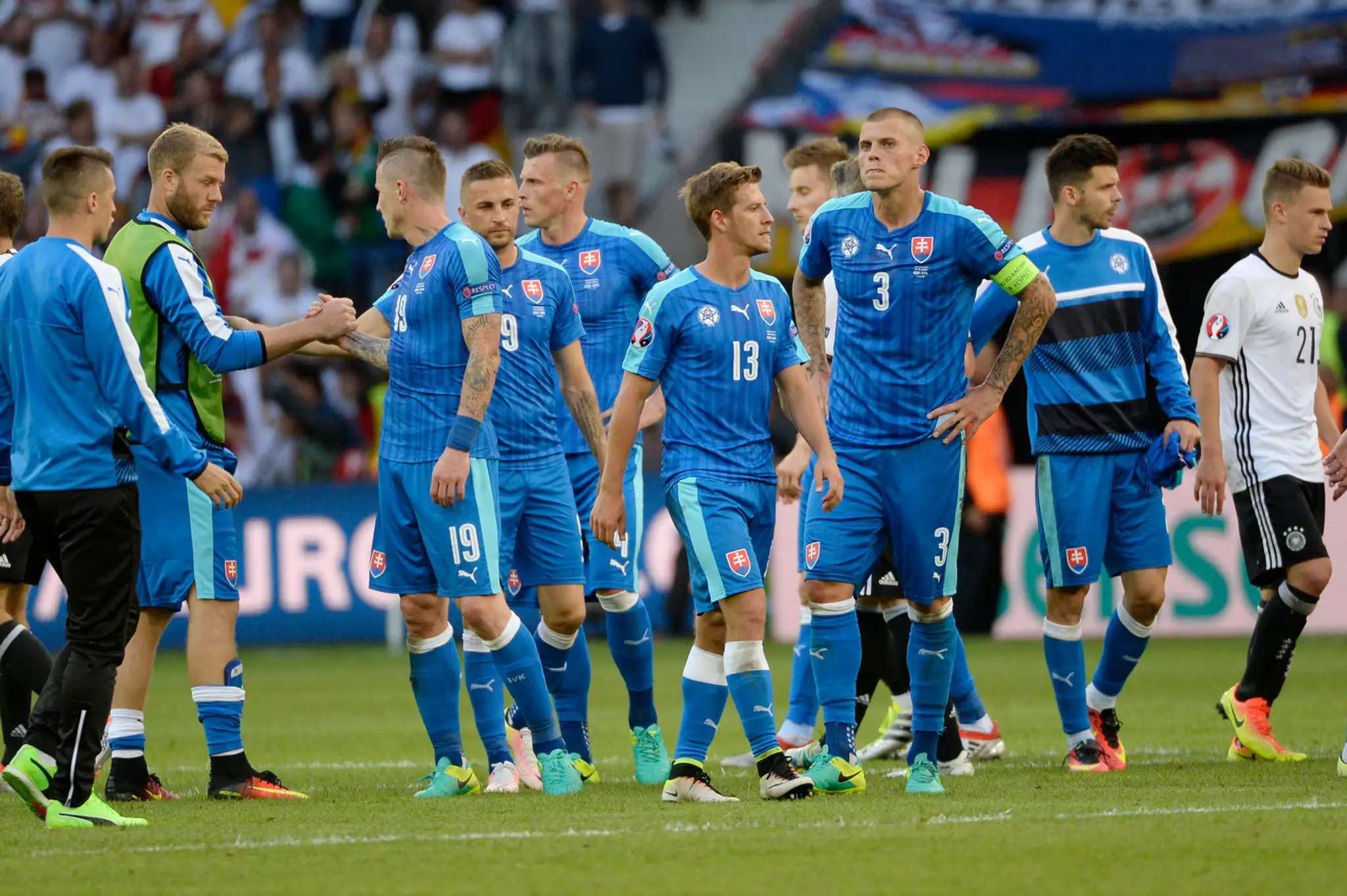 Na snímke slovenskí futbalisti zľava, Róbert Mak, Adam Nemec, Juraj Kucka, Stanislav Šesták, Ján Ďurica, Patrik Hrošovský, Marti