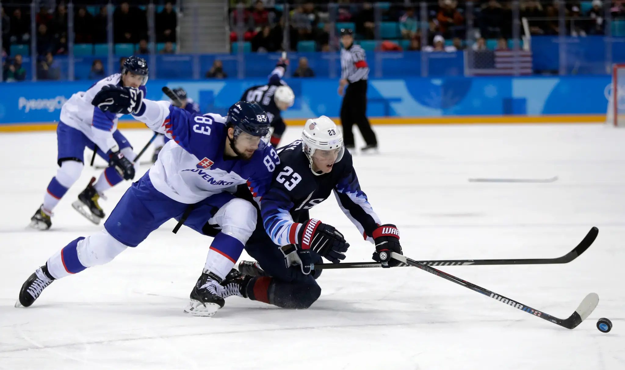 Sklamaná americká lyžiarka Mikaela Shiffrinová po dojazde do cieľa v 2. kole slalomu na ZOH 2018.