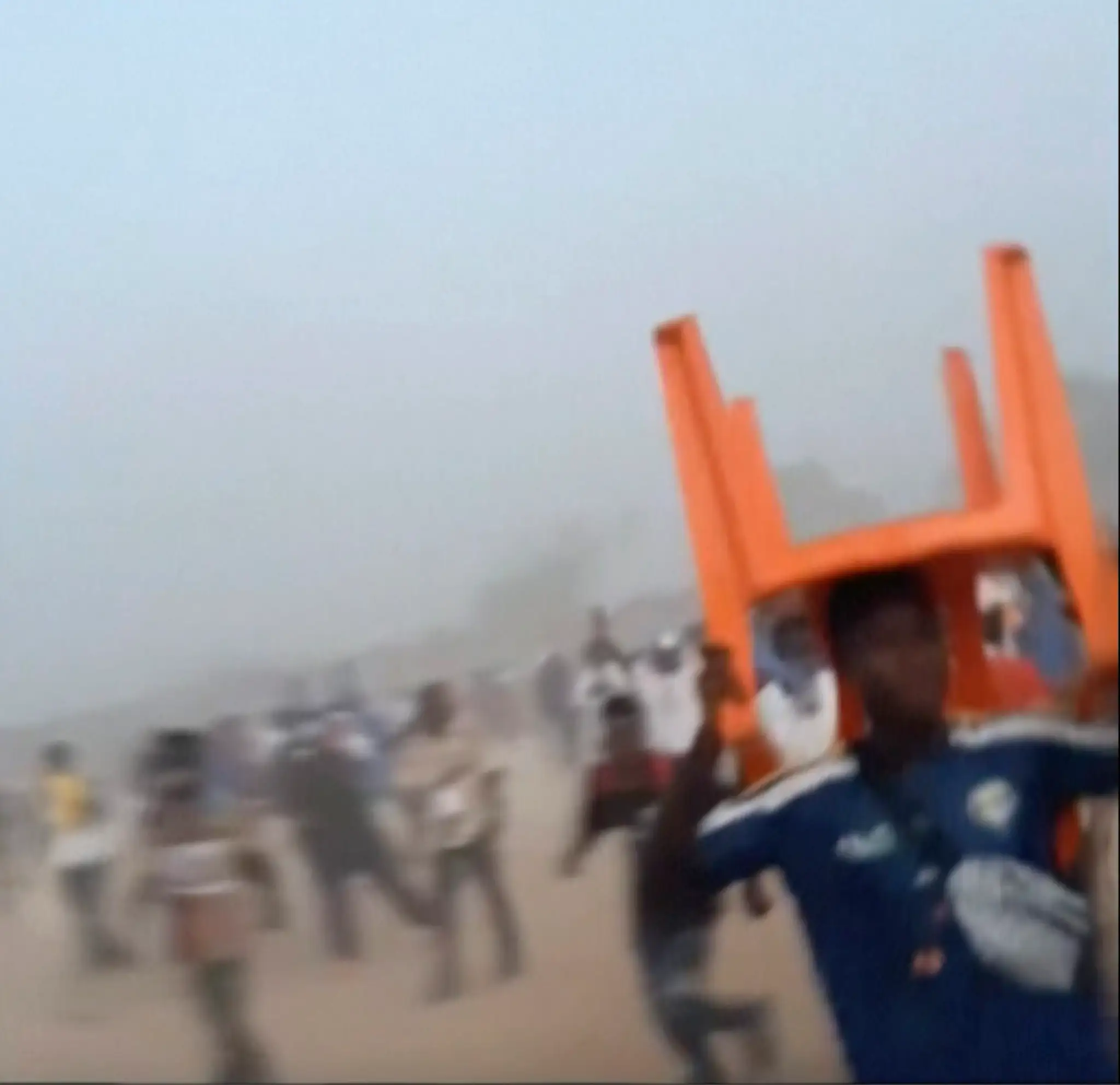 Nepokoje na futbale v Afrike.