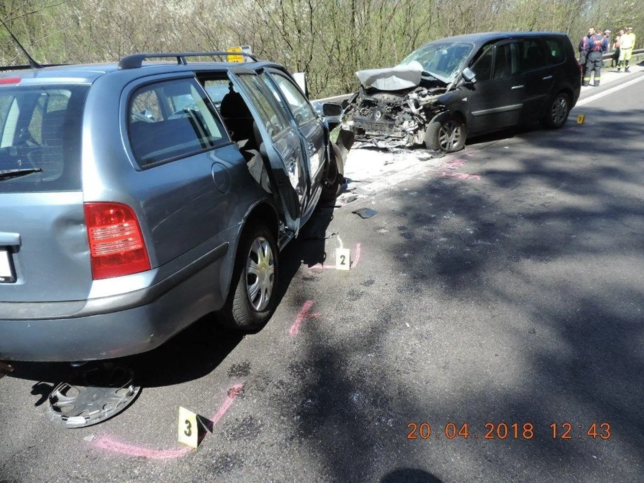 Mimoriadne vážna nehoda si vyžiadal až päť zranených.