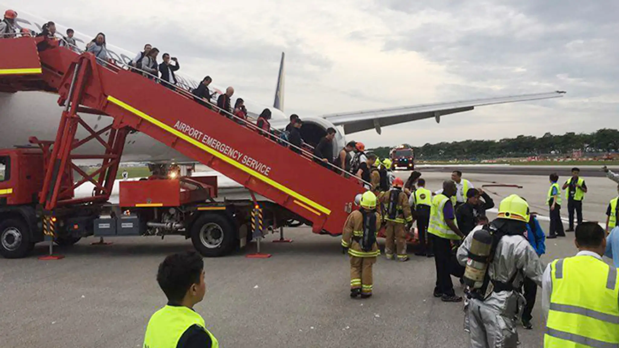 Lietadlo spoločnosti Singapore Airlines malo problémy s motorom.