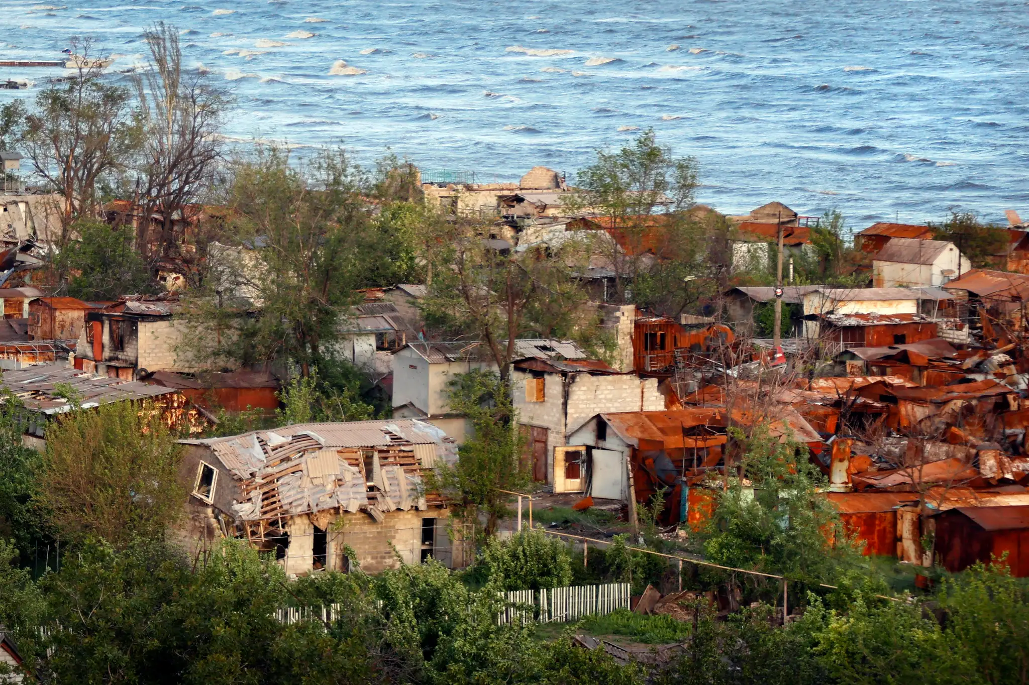 Zničený Mariupol