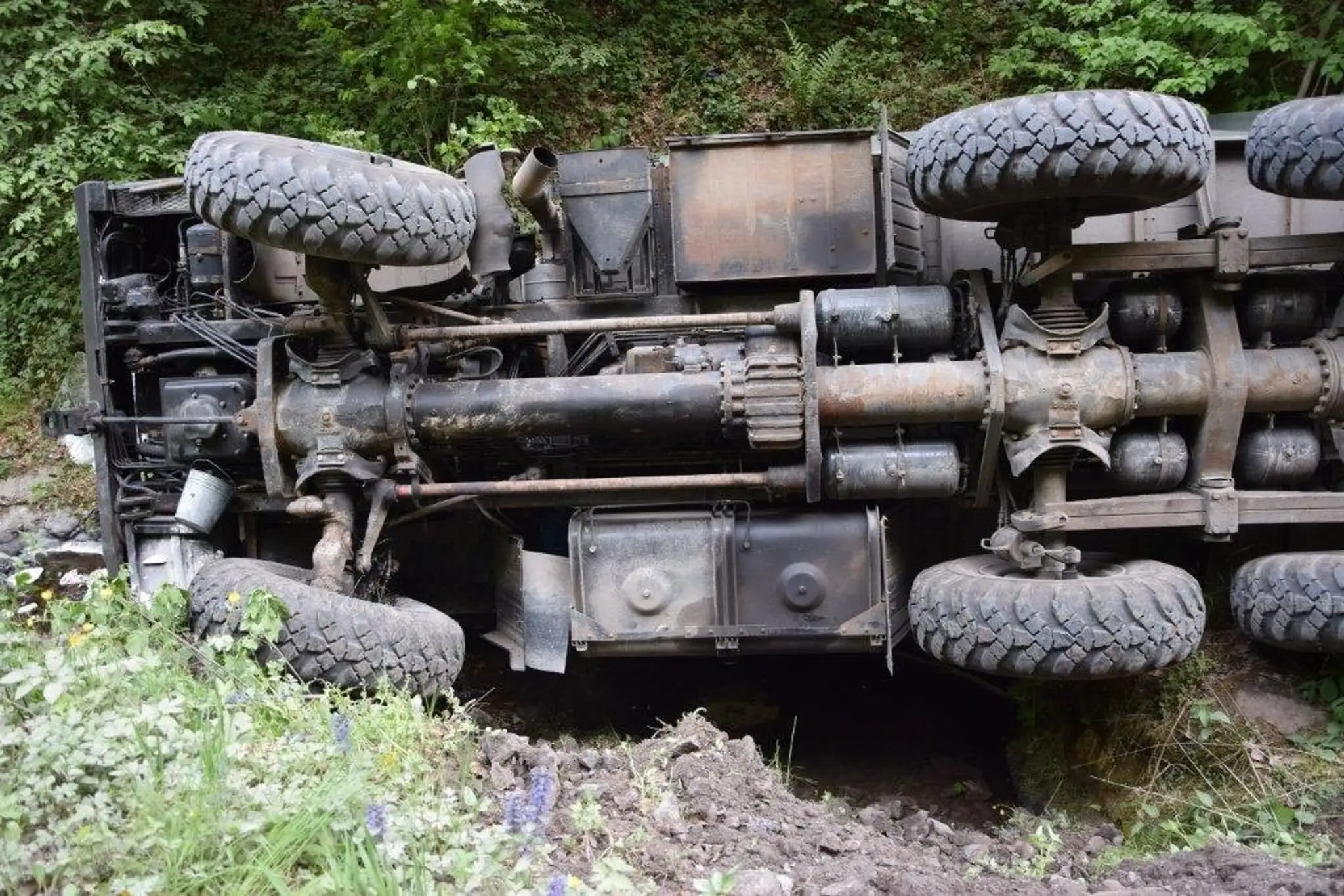 Havarovaná vojenská Tatra
