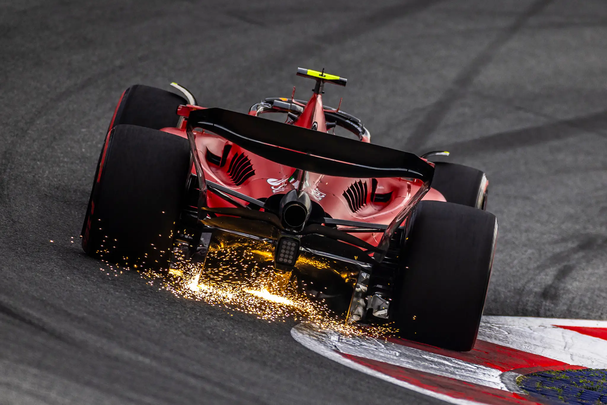 Carlos Sainz na Ferrari.