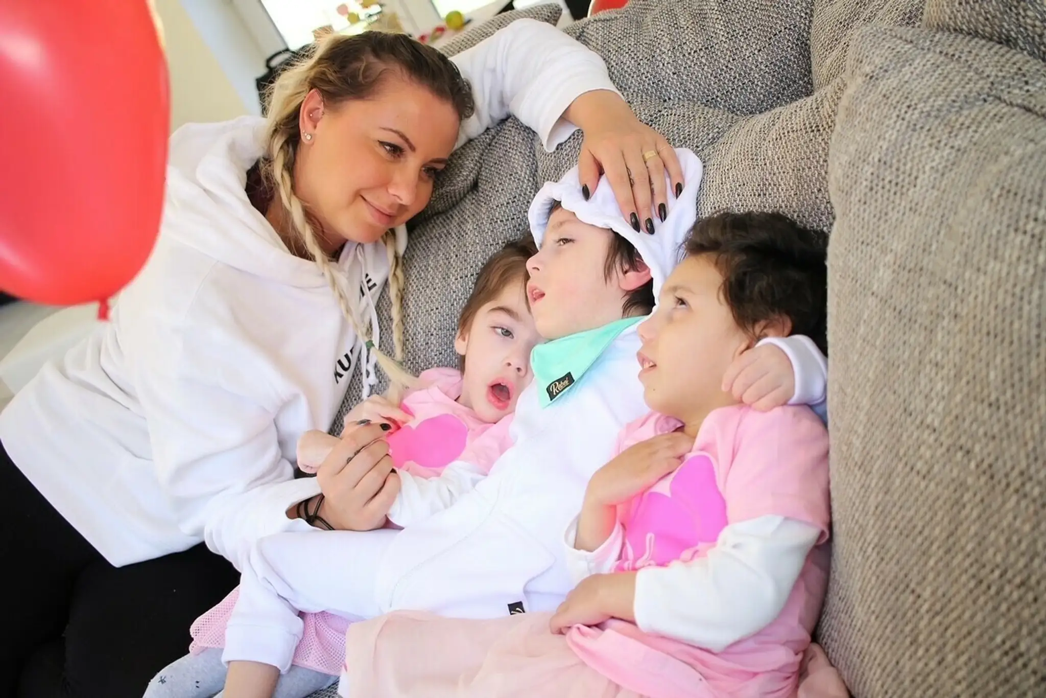 Alexandra Hovancová s deťmi