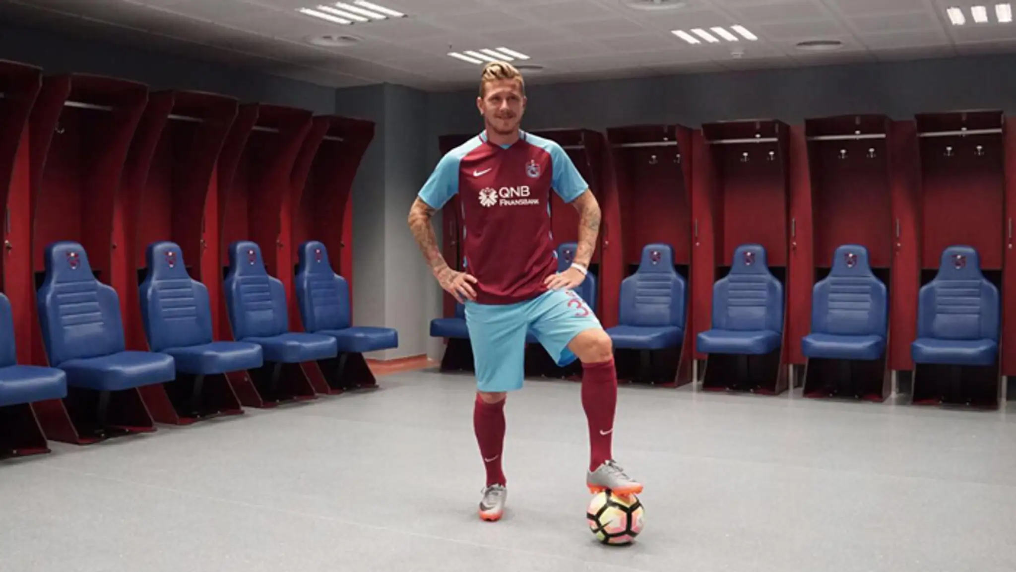 Juraj Kucka v šatni Trabzonsporu.
