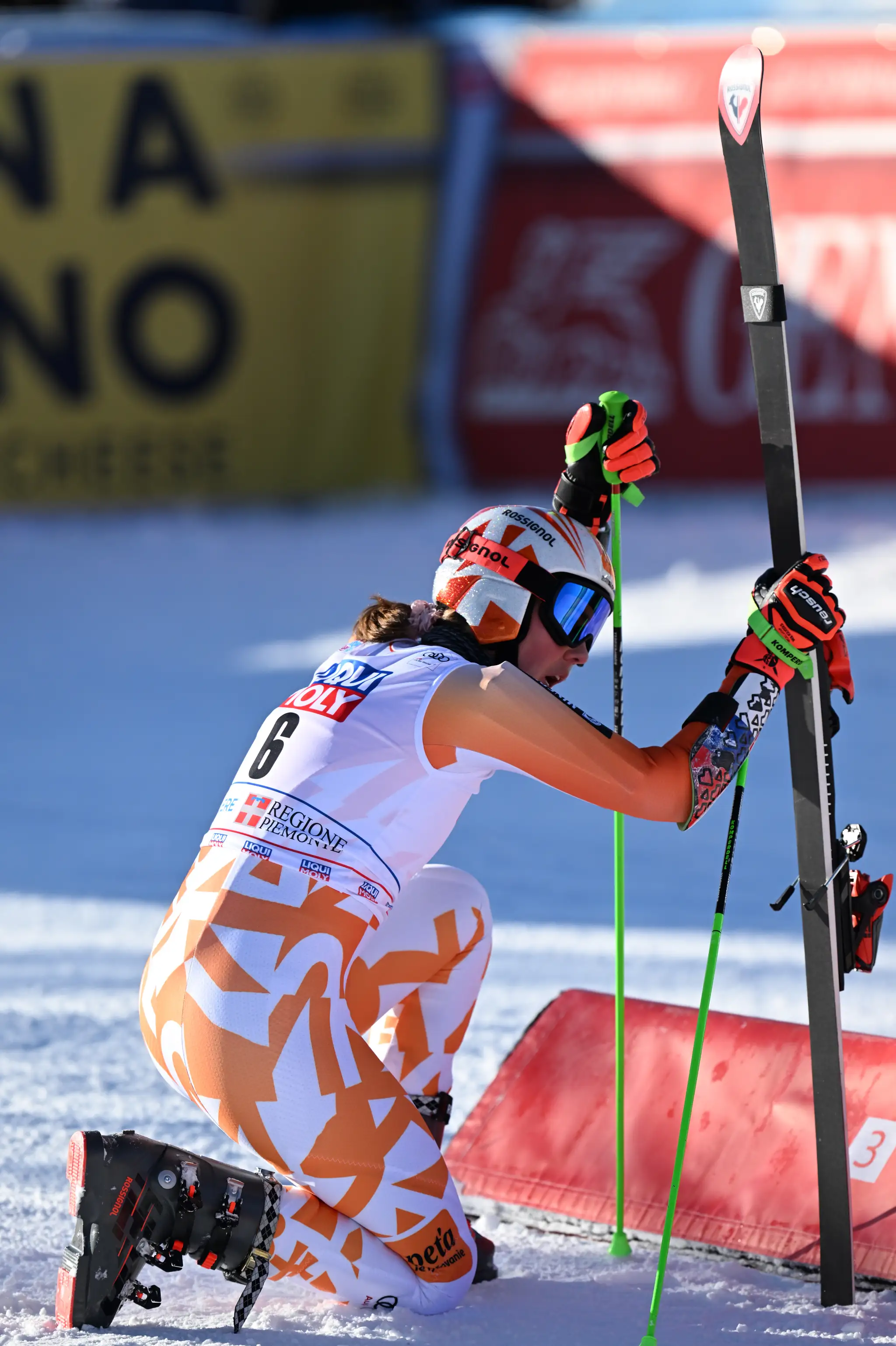 Slovenka Petra Vlhová skončila tretia v obrovskom slalome v Sestriere.
