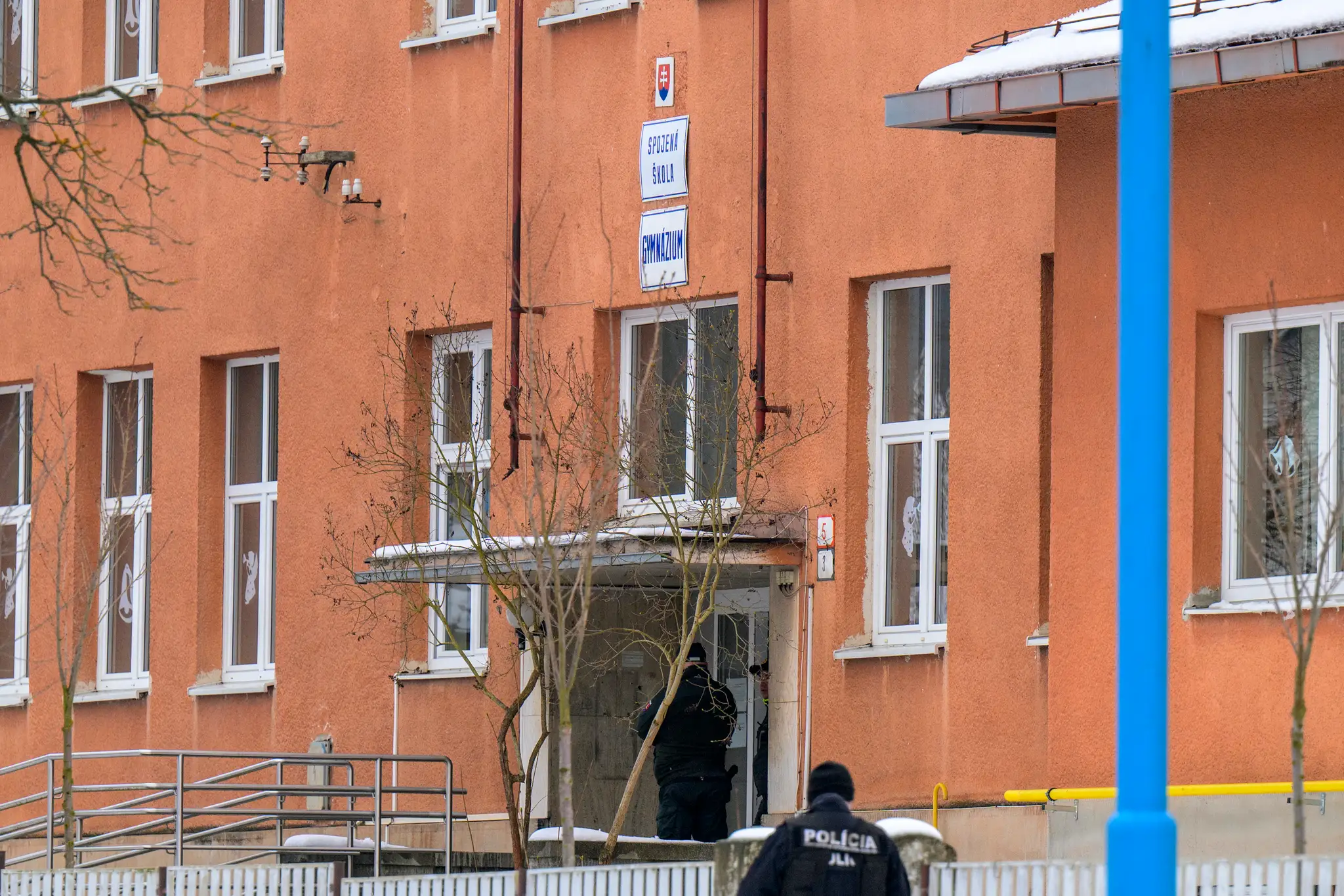 Budova gymnázia, kde došlo k útoku nožom v meste Spišská Stará Ves