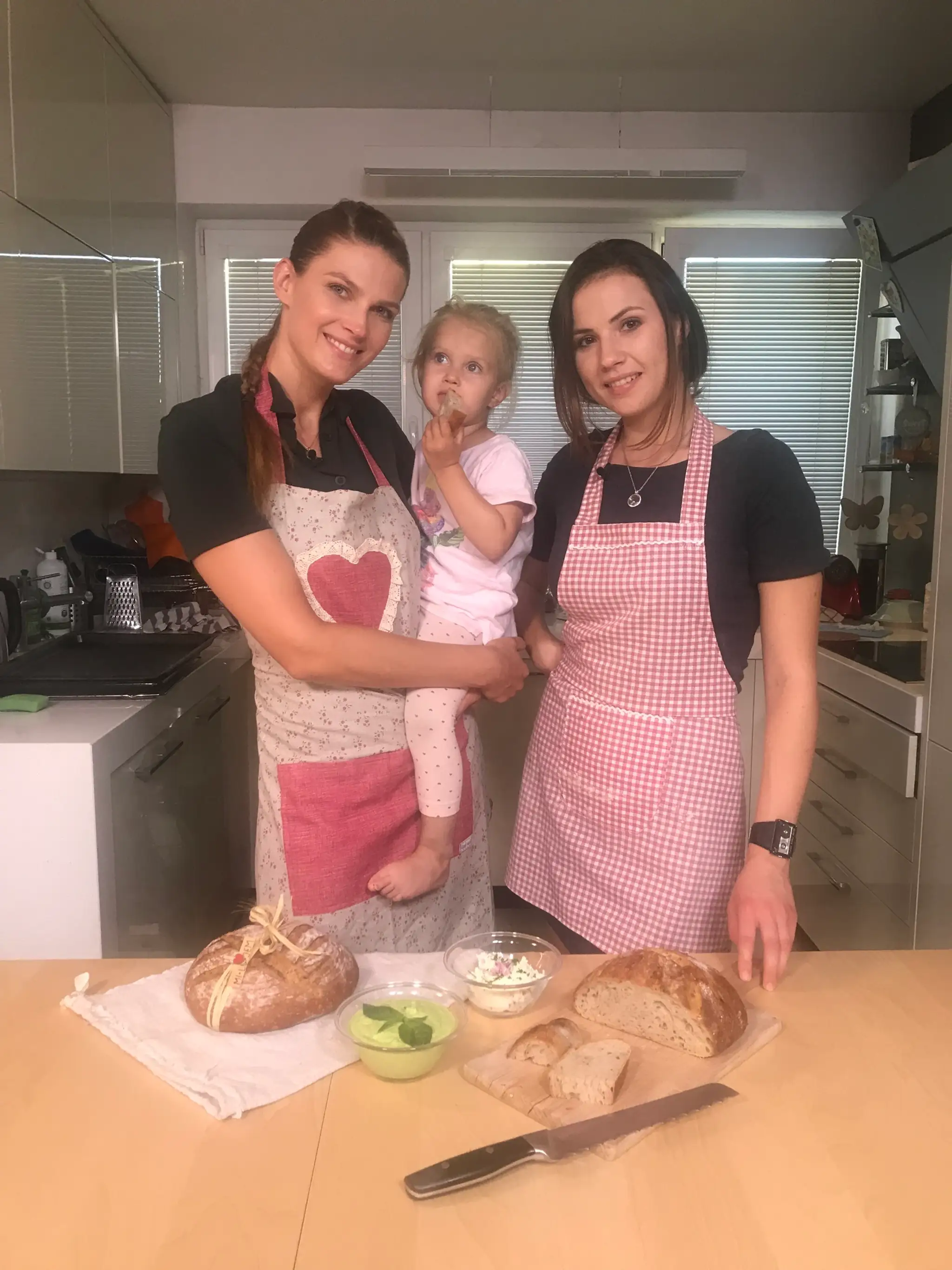 Mirka Luberdová s Lenkou Peržeľovou