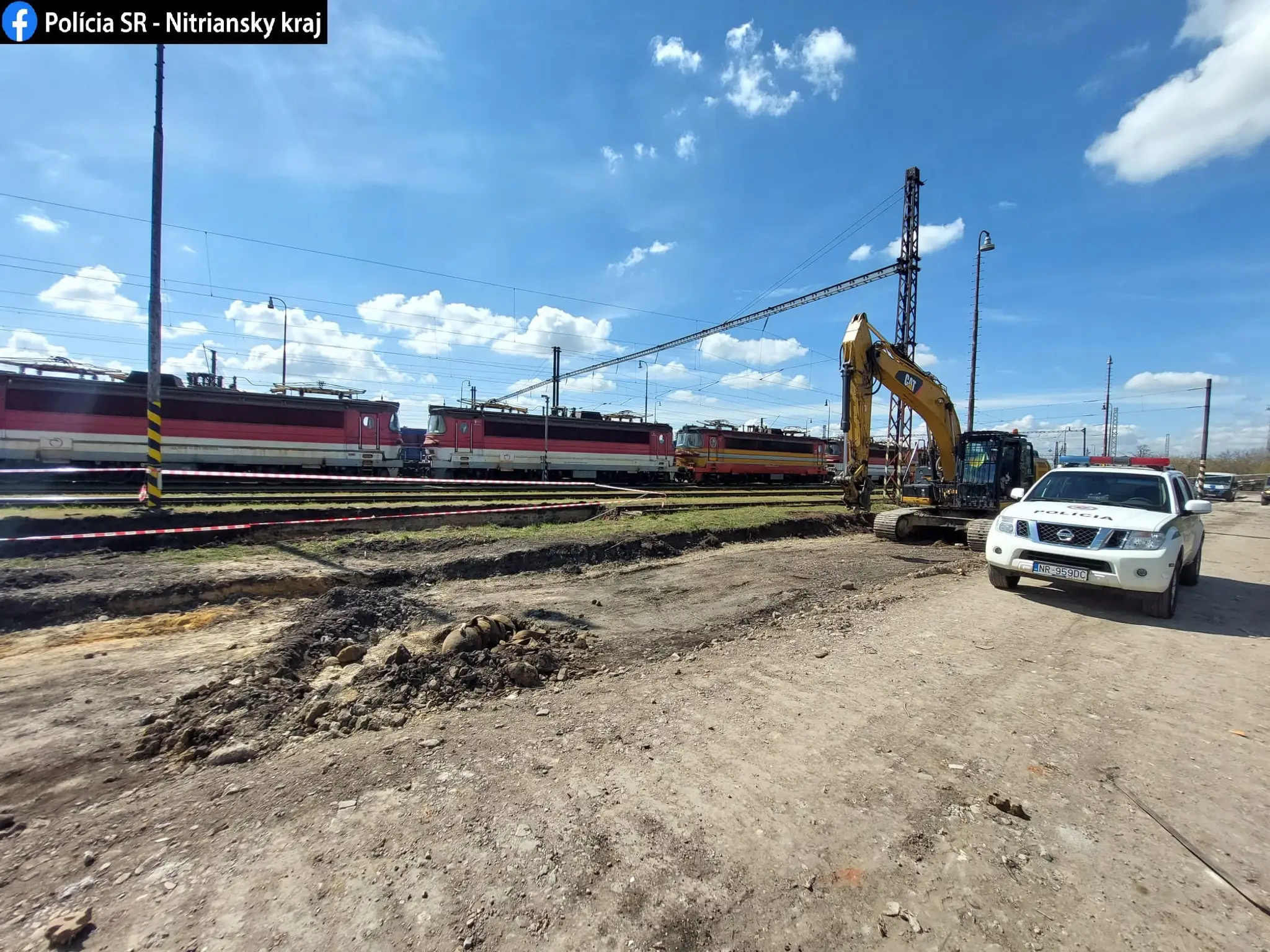 Bomba z 2. svetovej vojny, ktorú našli na železničnej stanici v Nových Zámkoch.