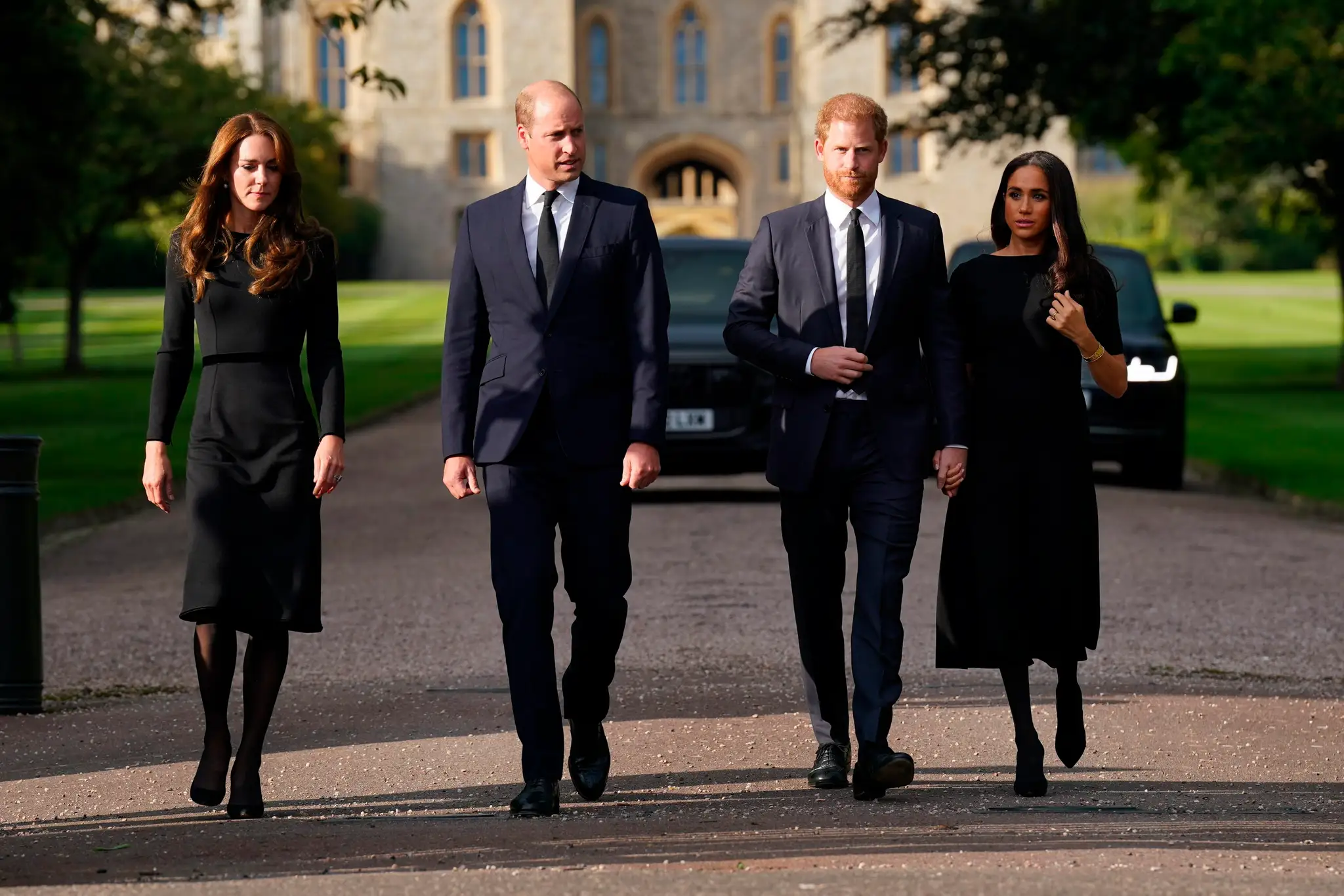 Páry vyšli z hradu Windsor