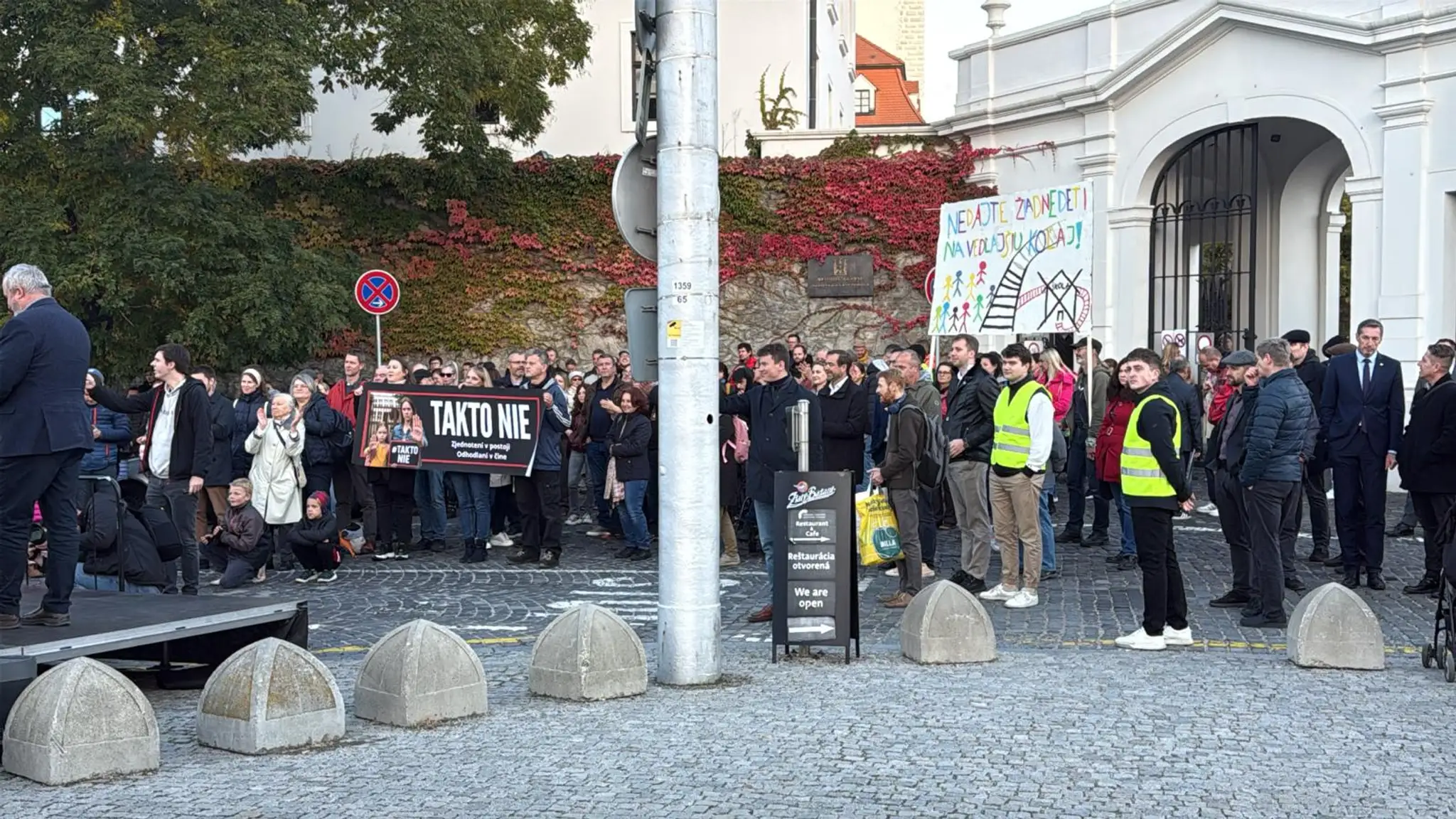 Protest proti školským novelám