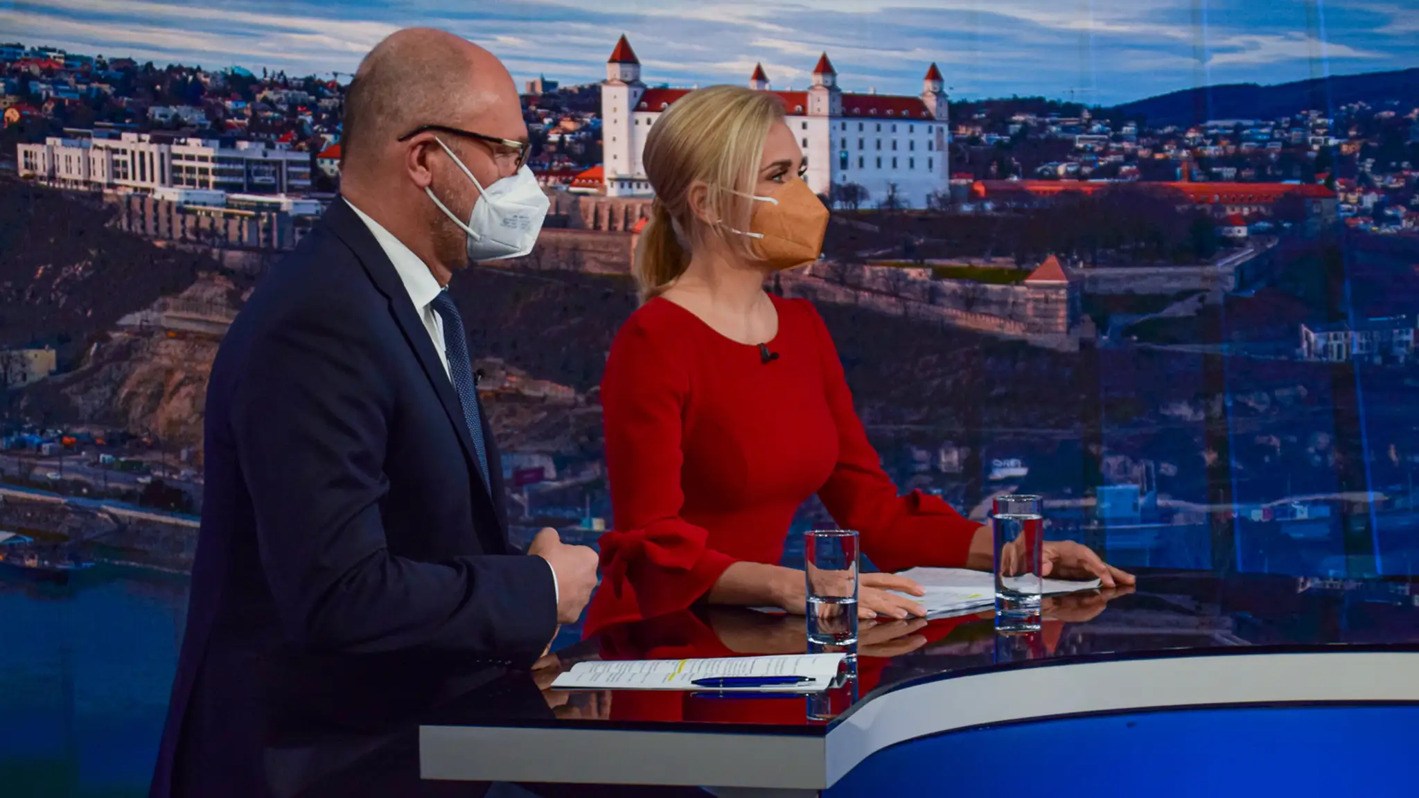 Richard Sulík a Denisa Saková v Na telo.