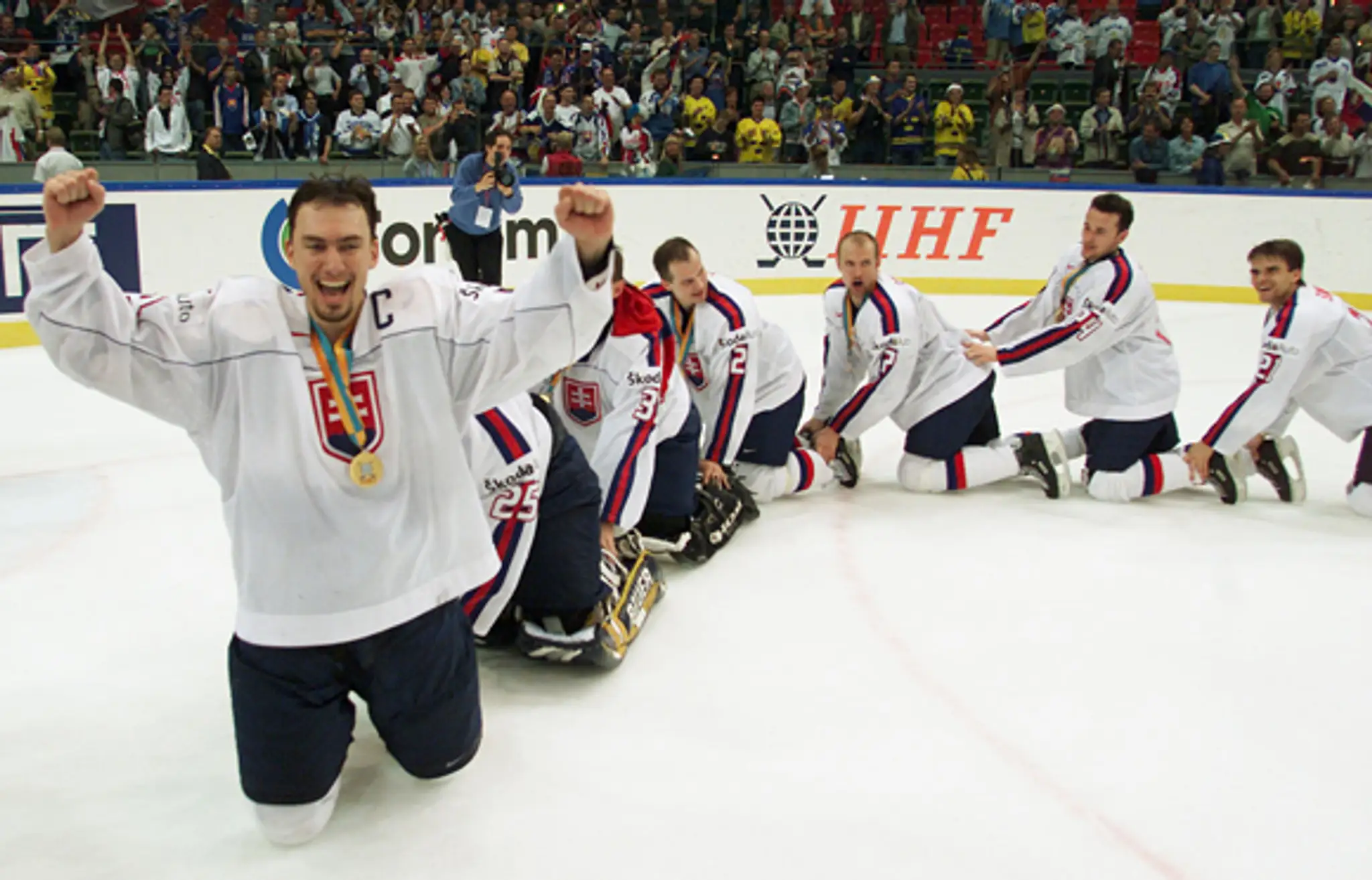 MS v hokeji 11. mája 2002 v Göteborgu -stali sme sa majstri sveta - 4